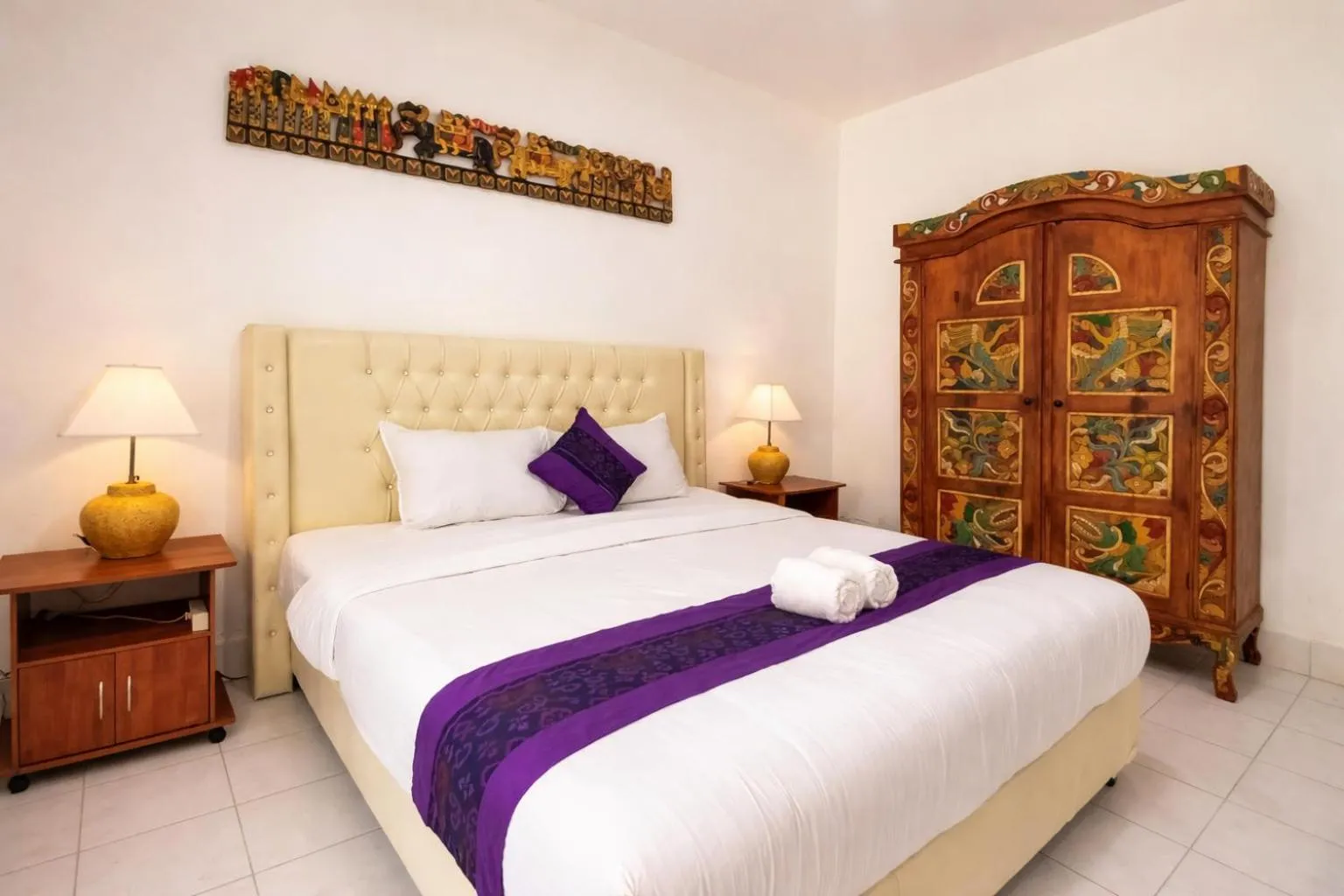 Bed in Matahari Inn Kuta Lombok