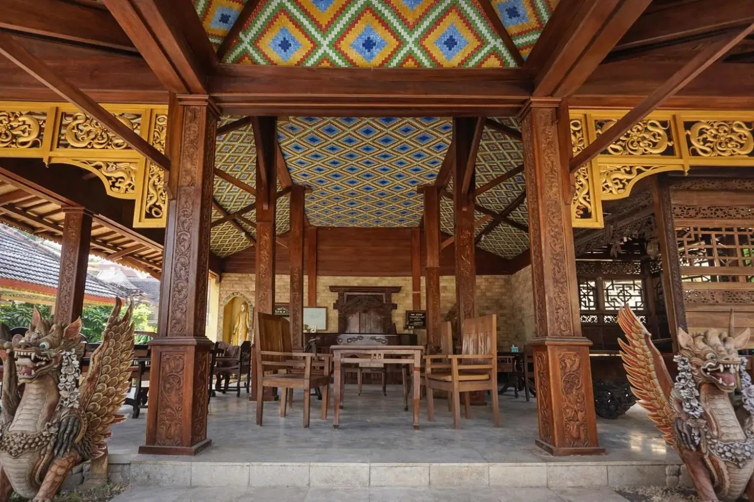 Restaurant/places to eat in Matahari Inn Kuta Lombok Restaurant/places to eat in Matahari Inn Kuta Lombok