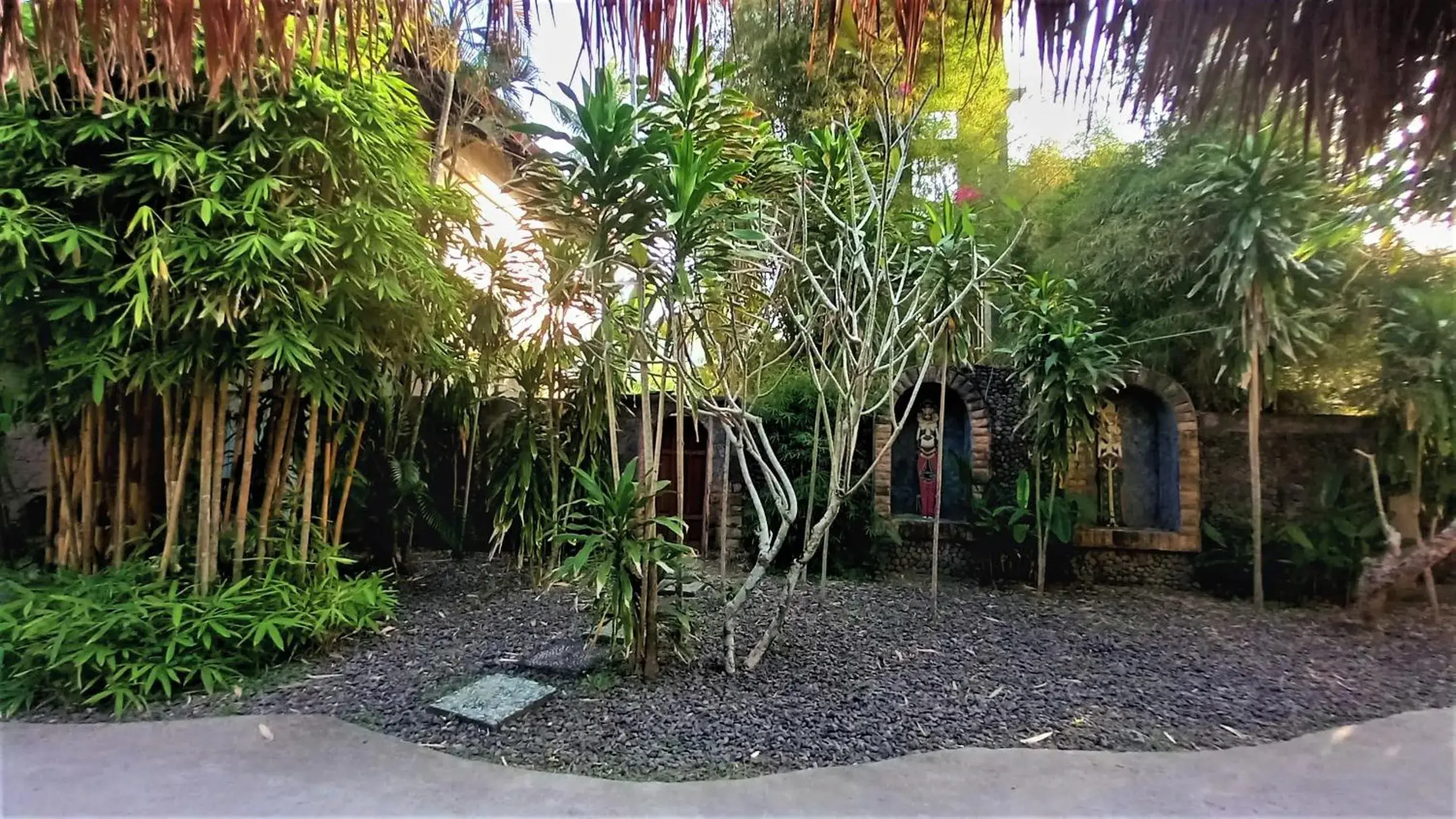 Property building in Matahari Inn Kuta Lombok Property building in Matahari Inn Kuta Lombok