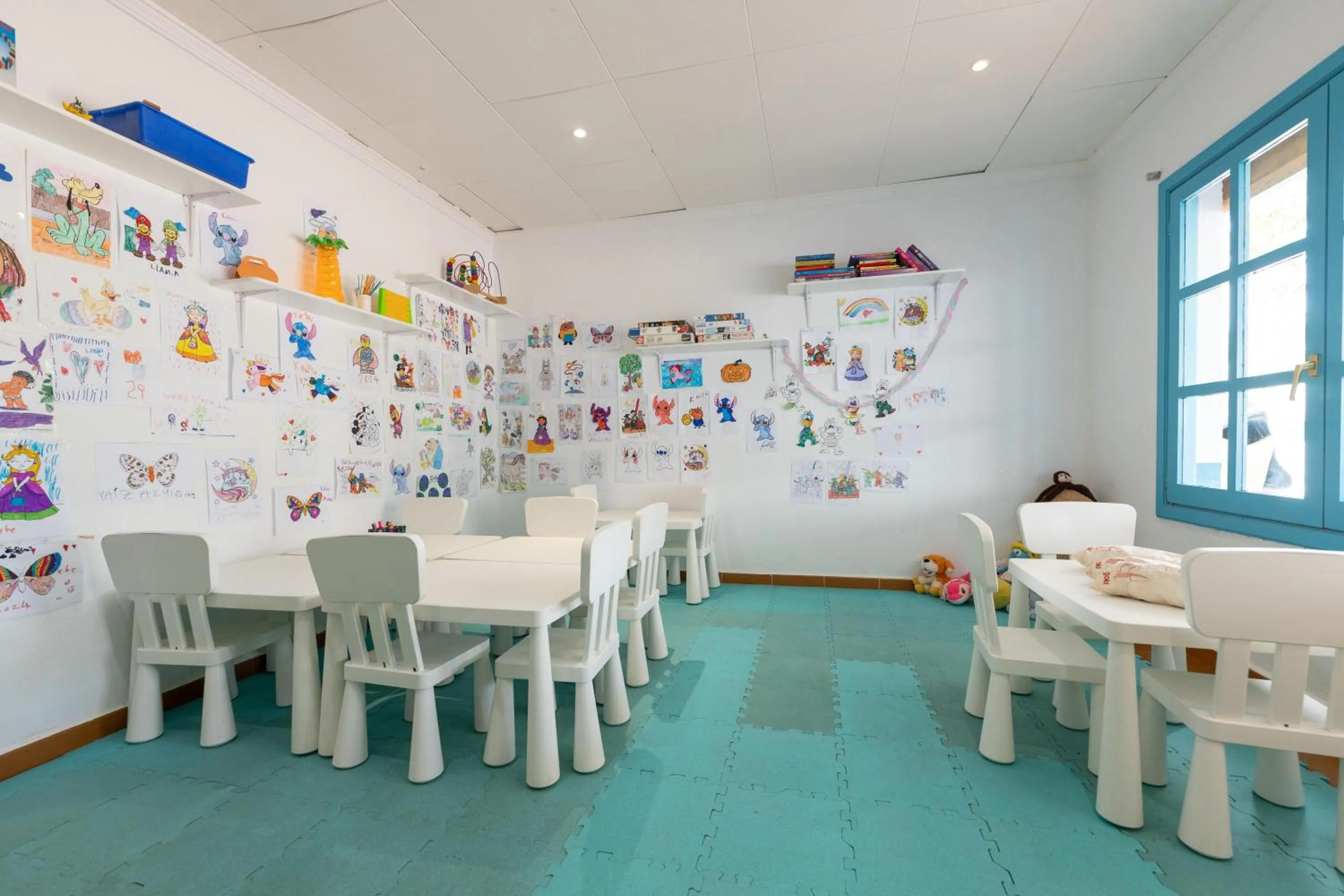 children in BLUESEA Costa Bastian