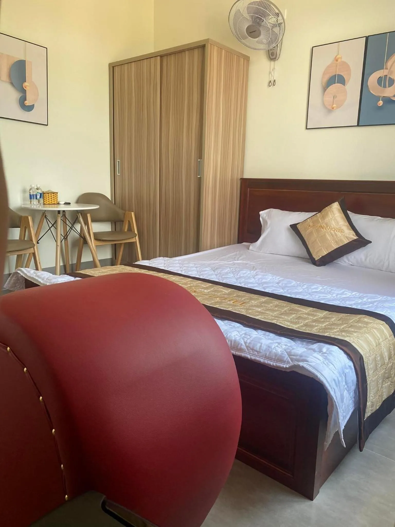 Bed in Hotel Hòa Bình