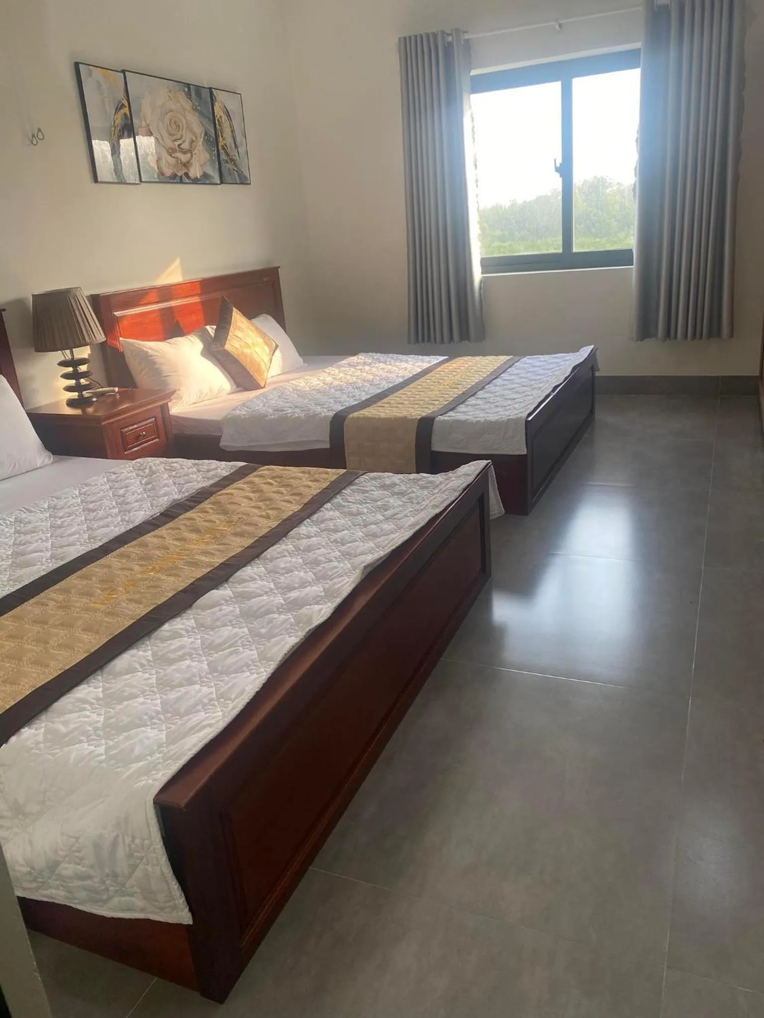 Bed in Hotel Hòa Bình