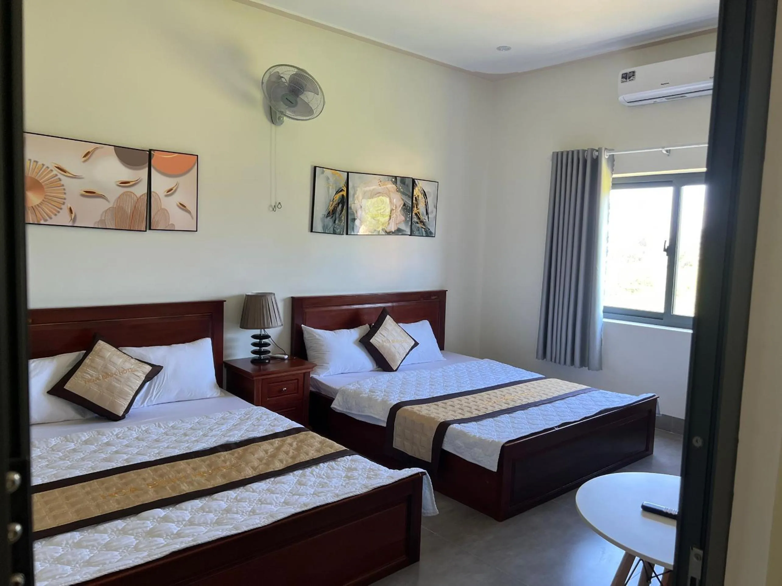 Bed in Hotel Hòa Bình