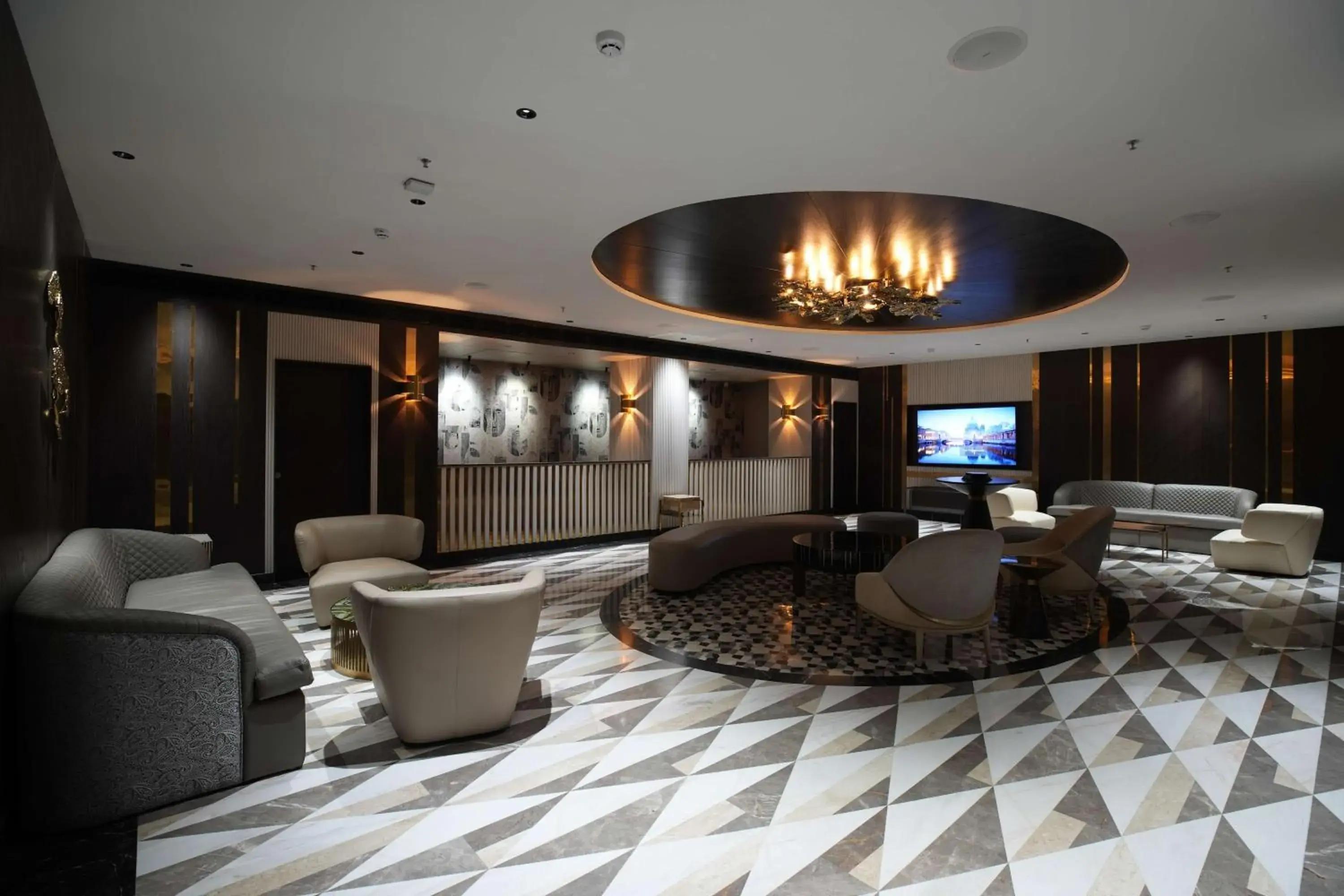 Lobby or reception in Parallel Hotel Udaipur, a member of Radisson Individuals Lobby or reception in Parallel Hotel Udaipur, a member of Radisson Individuals