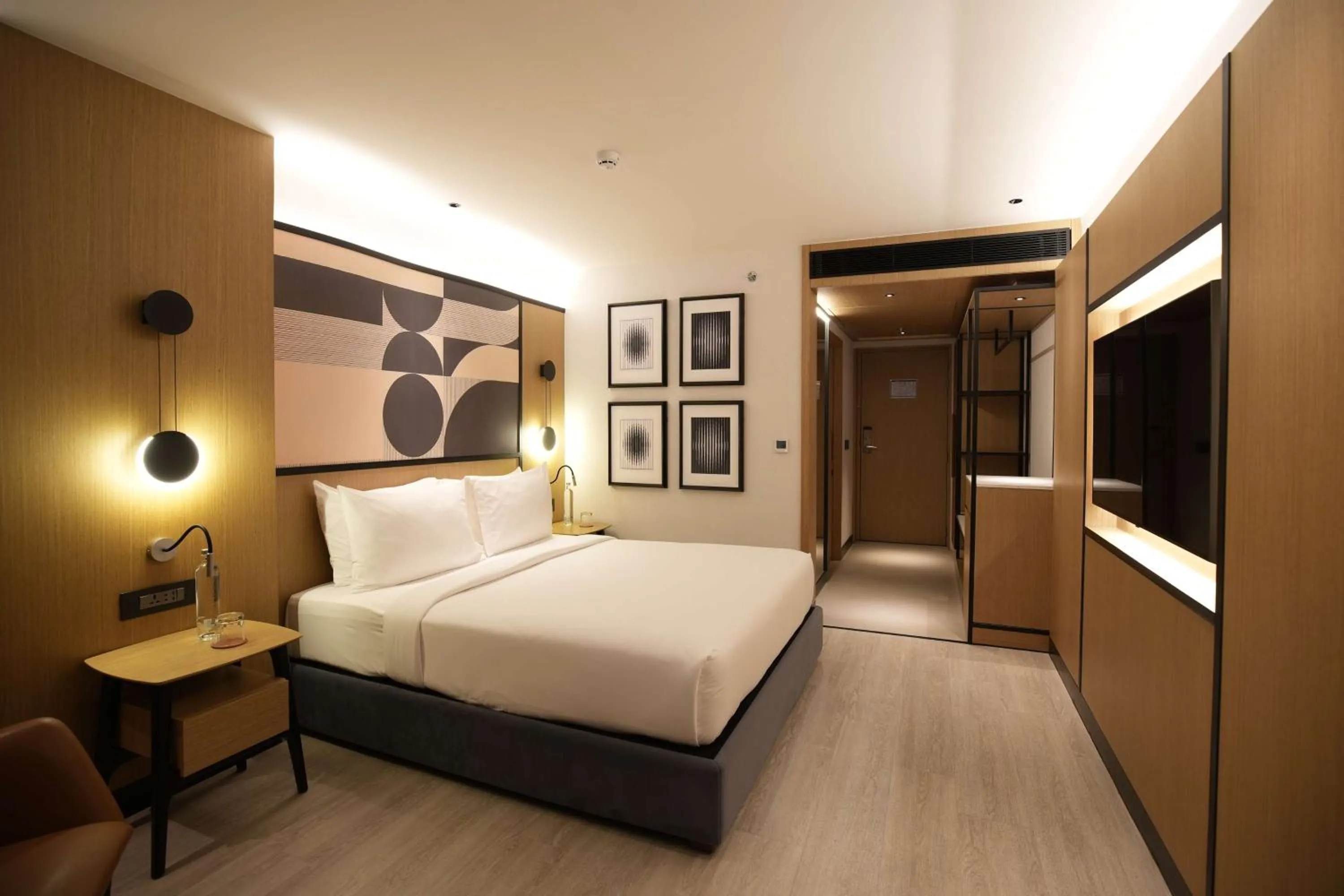 Bedroom, Bed in Parallel Hotel Udaipur, a member of Radisson Individuals