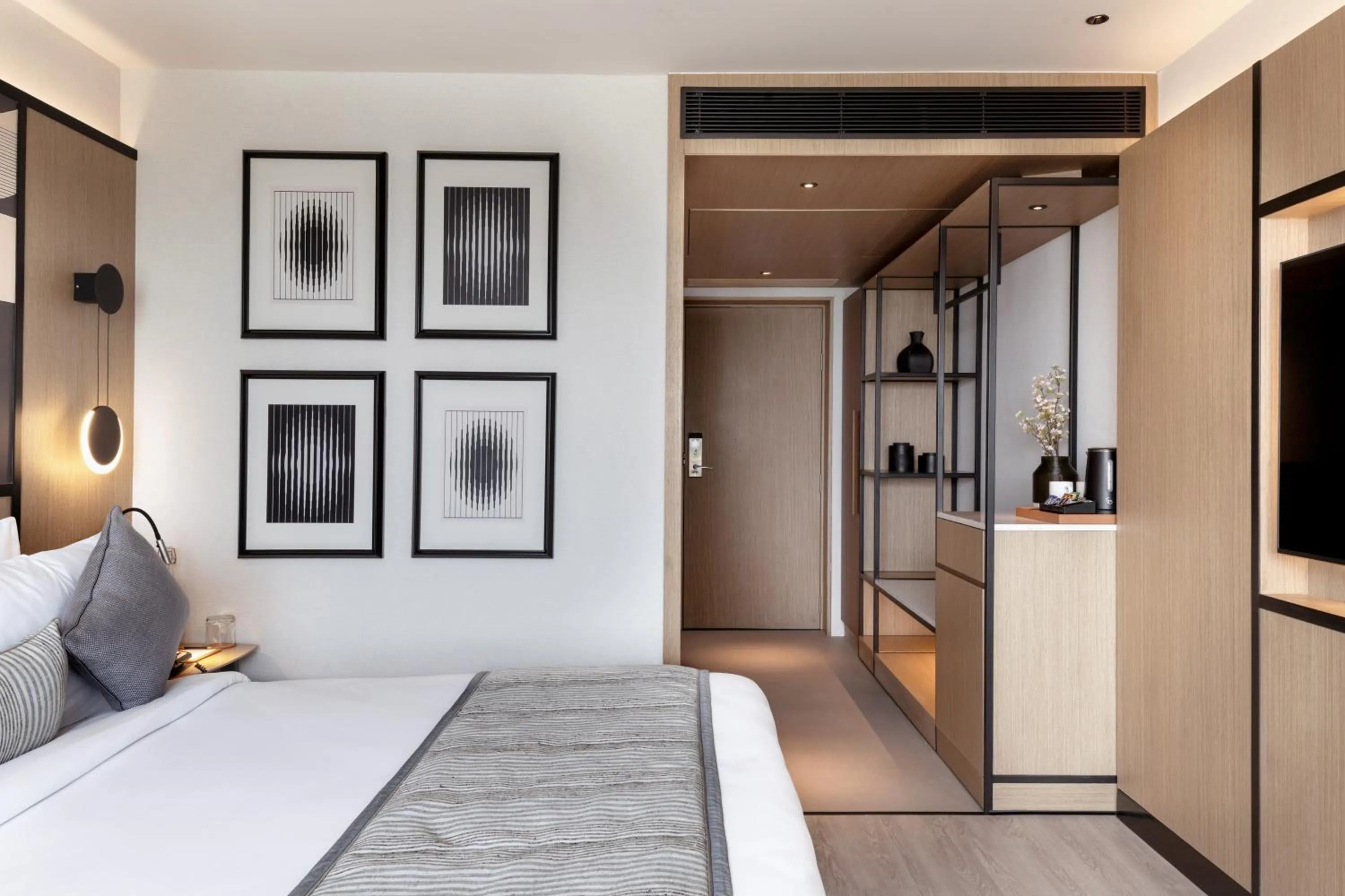 Bedroom, Bed in Parallel Hotel Udaipur, a member of Radisson Individuals