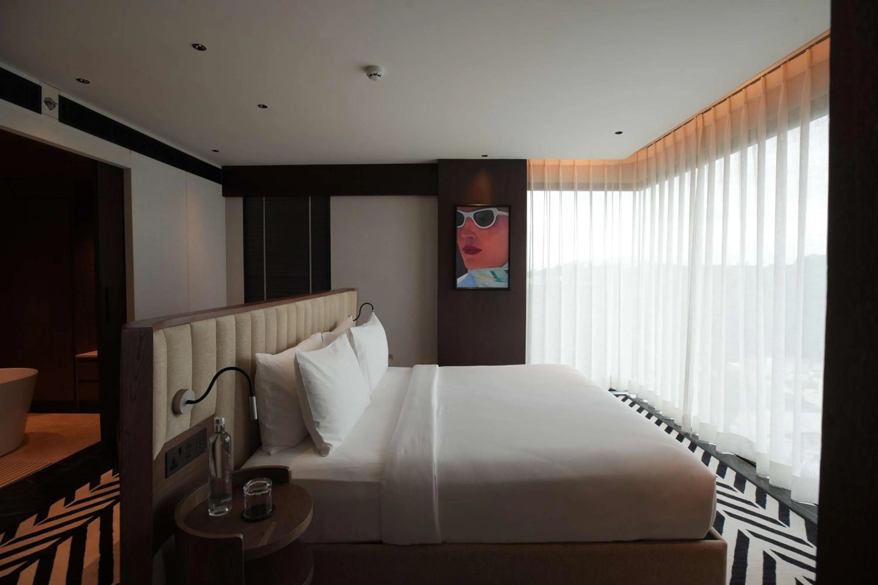 Photo of the whole room, Bed in Parallel Hotel Udaipur, a member of Radisson Individuals