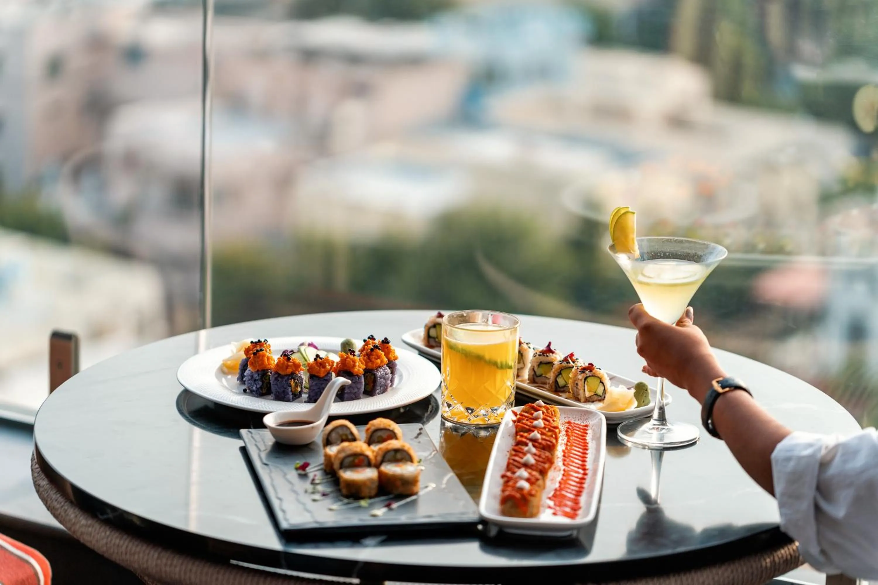 Food and drinks in Parallel Hotel Udaipur, a member of Radisson Individuals