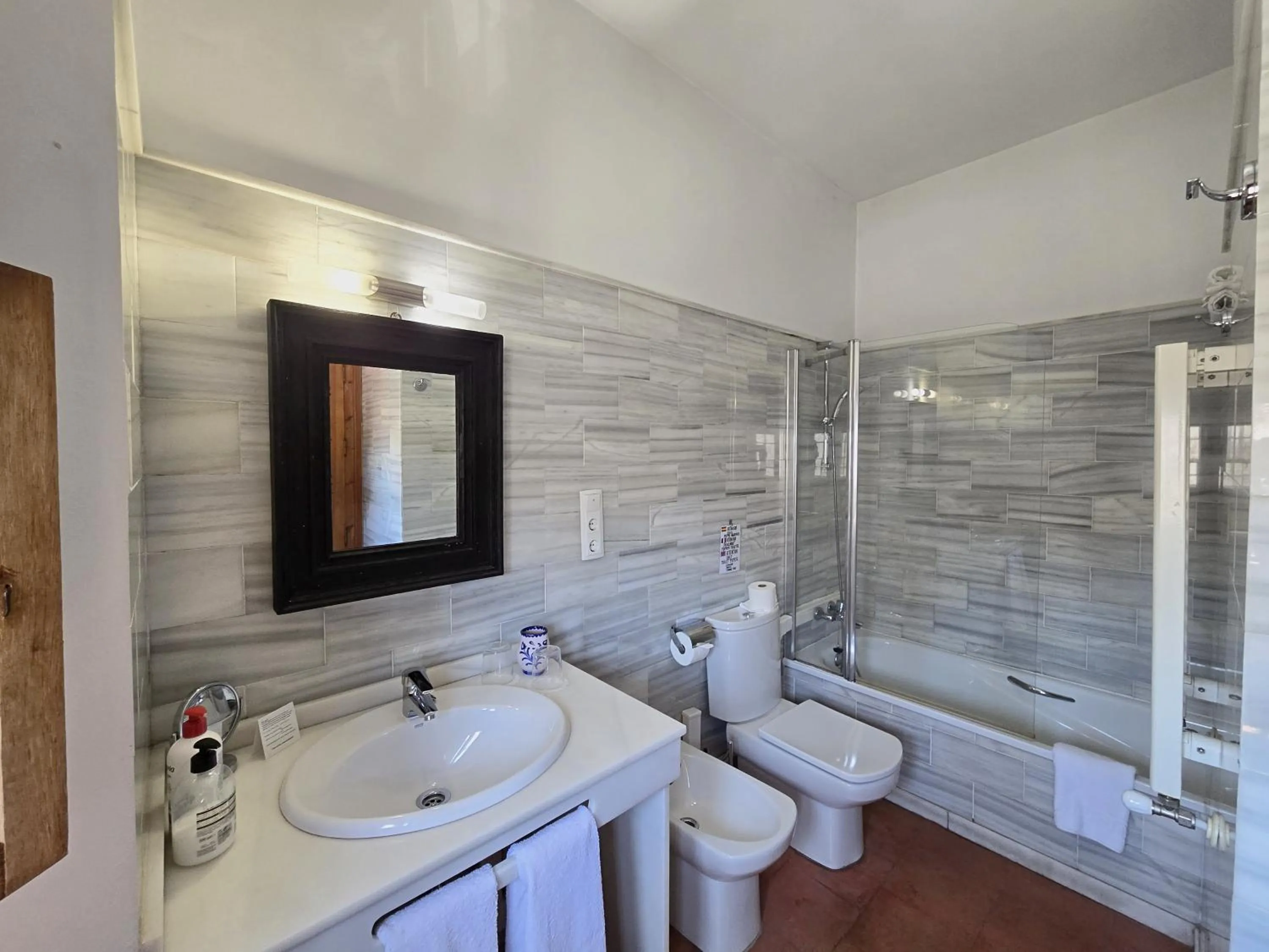 Bathroom in Hotel Santa Isabel La Real