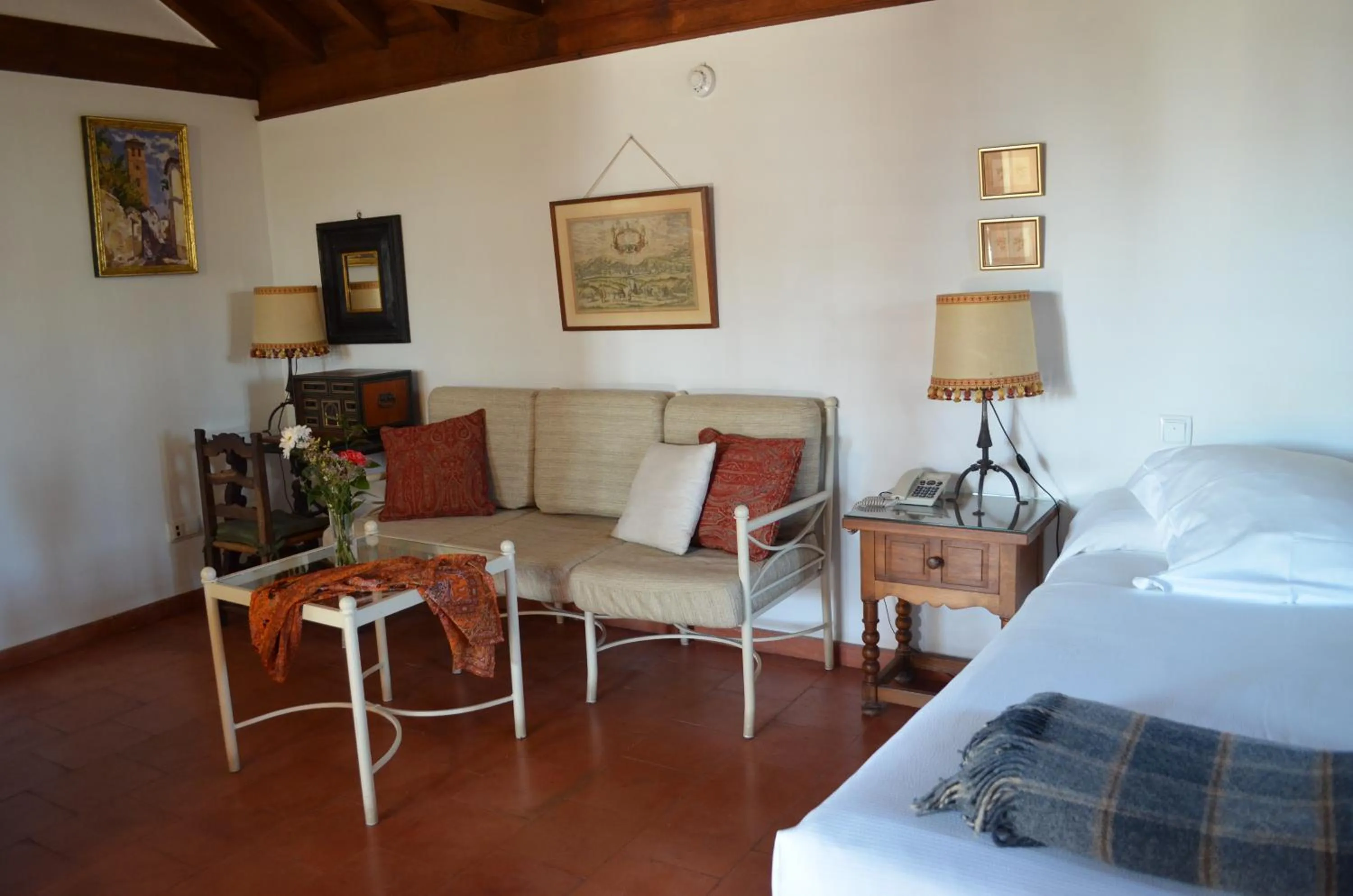 Area and facilities, Bed in Hotel Santa Isabel La Real