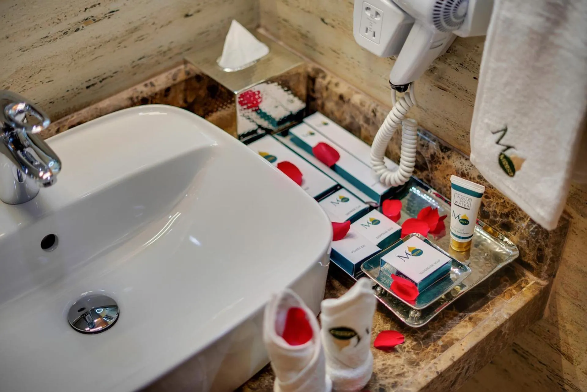 Bathroom in Hotel Meerz