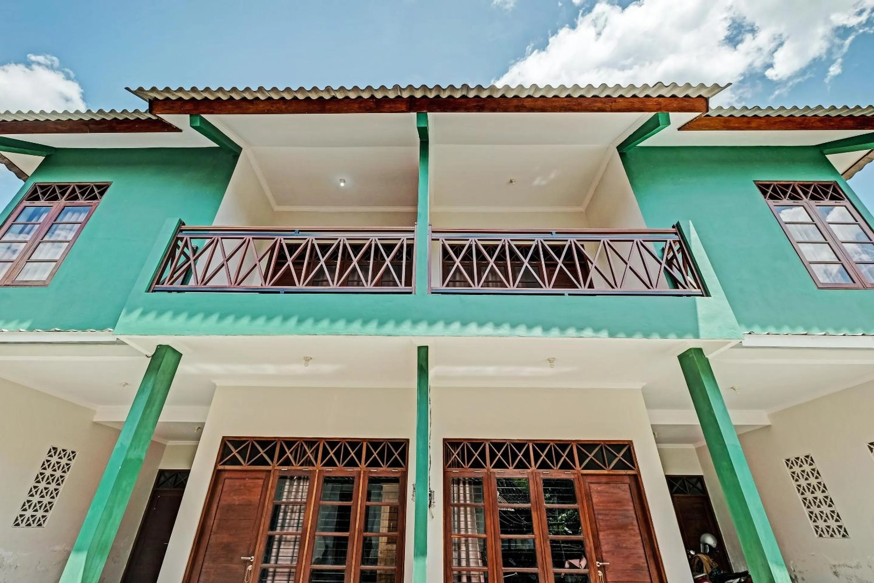 Facade/entrance in Hotel O Sekar Gadung Homestay Syariah