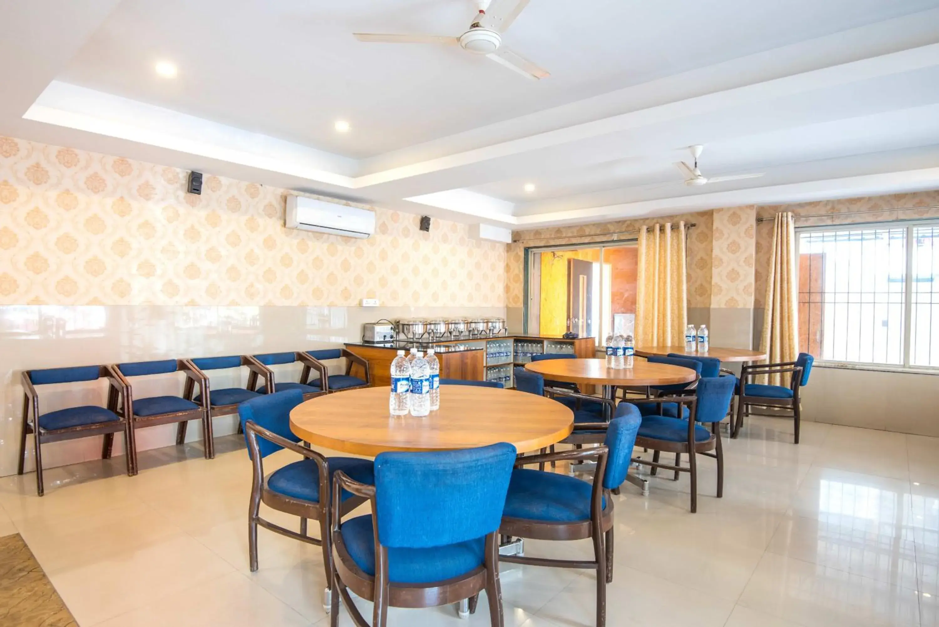Restaurant/places to eat in Treebo Empire Executive Premium, Hinjewadi Restaurant/places to eat in Treebo Empire Executive Premium, Hinjewadi