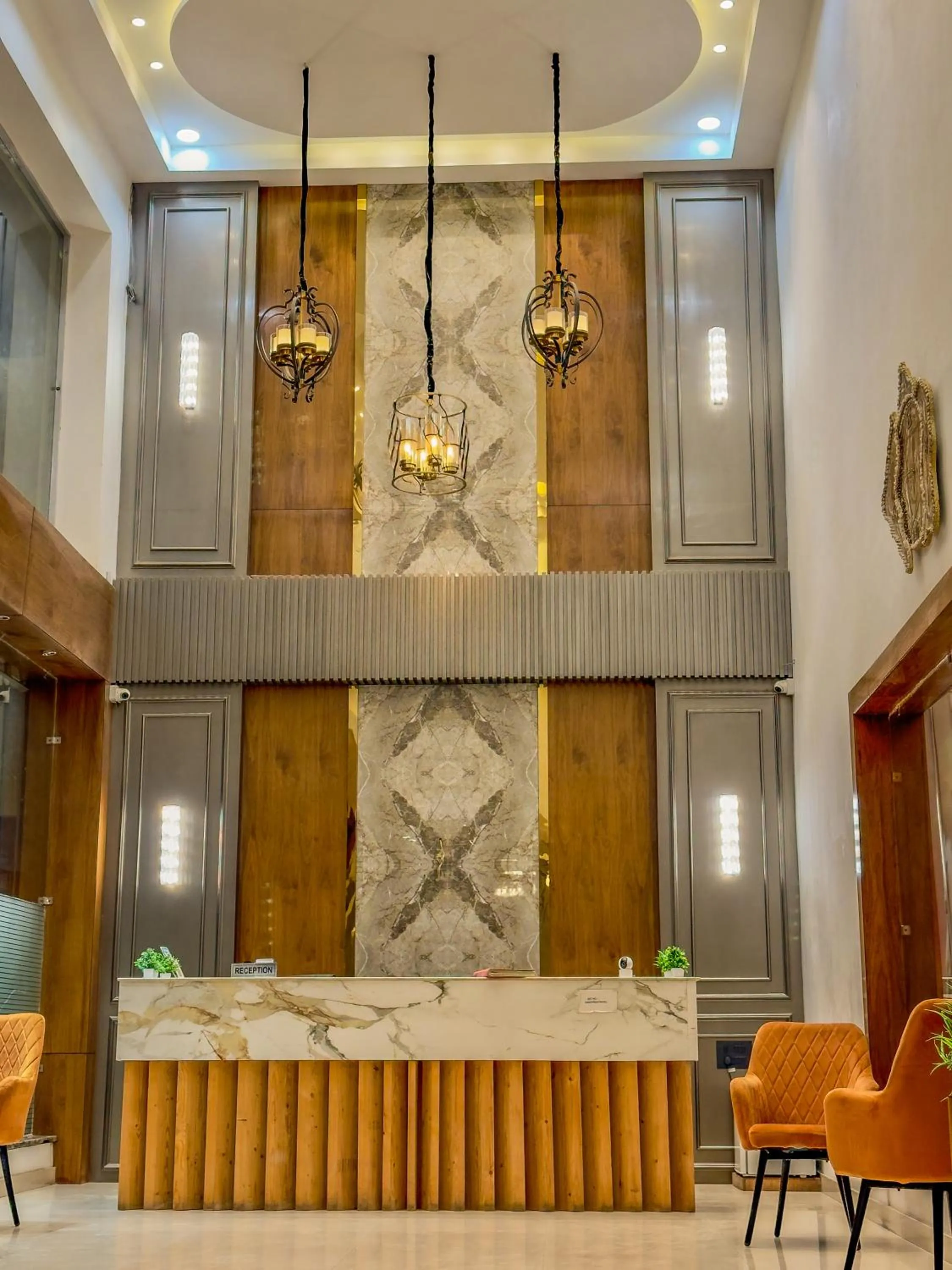 Lobby or reception in Hotel Crown Savoy, Near Railway Station & GURU NANAK DEV UNIVERSITY