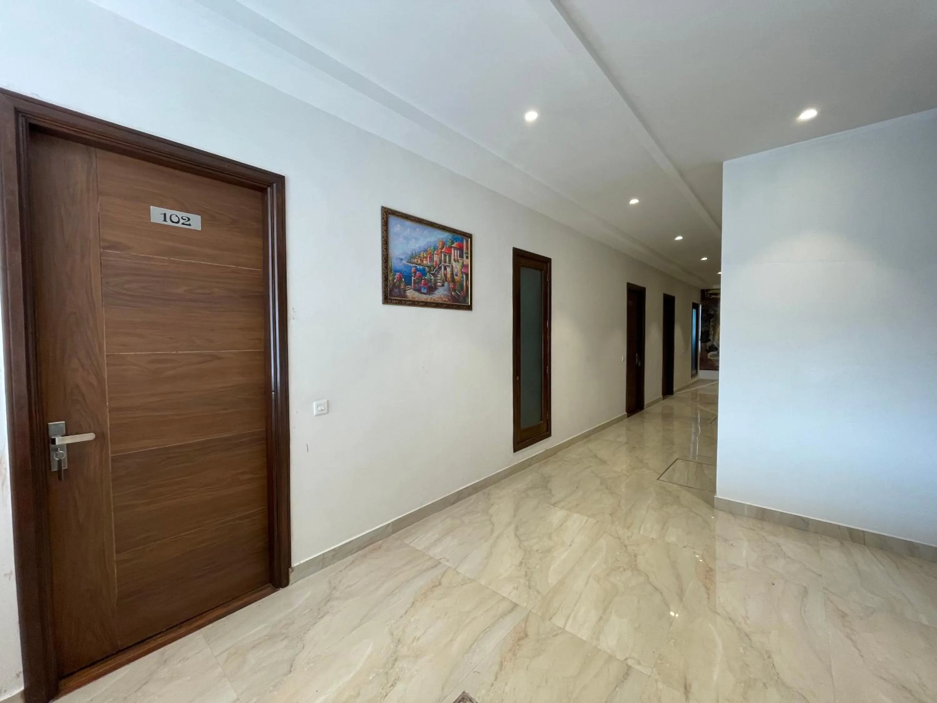 Lobby or reception in Hotel Crown Savoy, Near Railway Station & GURU NANAK DEV UNIVERSITY