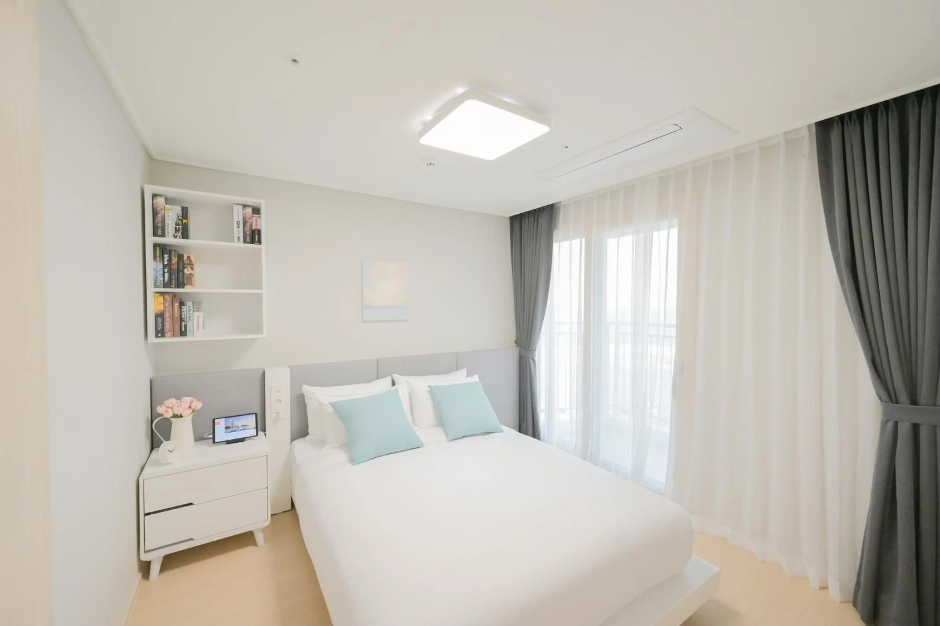 Bedroom in E7 YANGYANG JUKDO