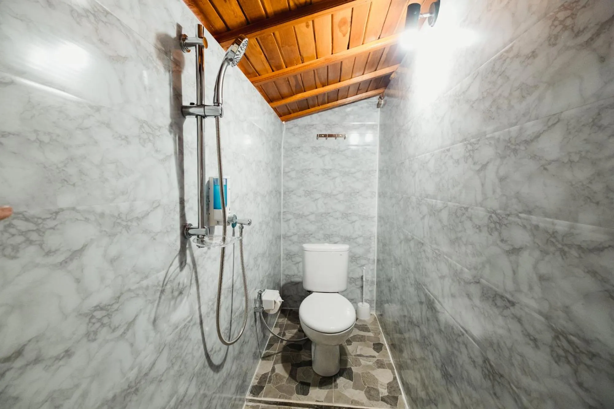 Shower in The Polumb Garden Bedugul