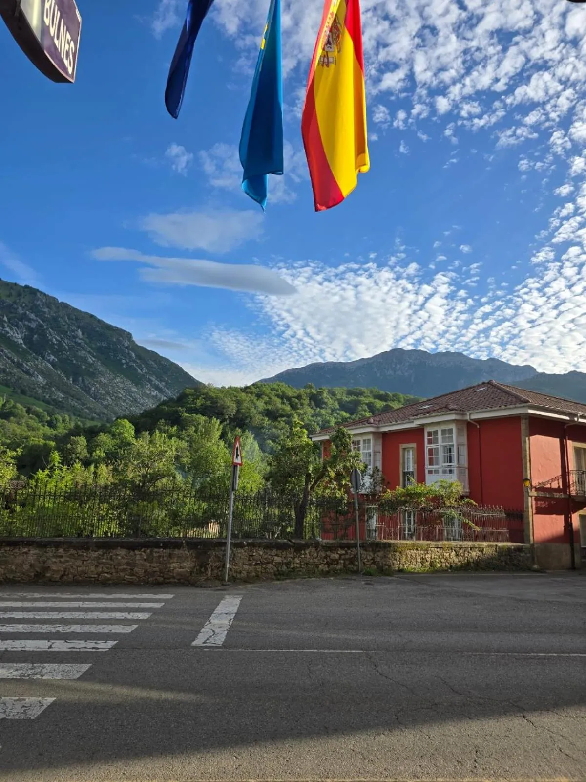 Property building in Hotel Naranjo De Bulnes