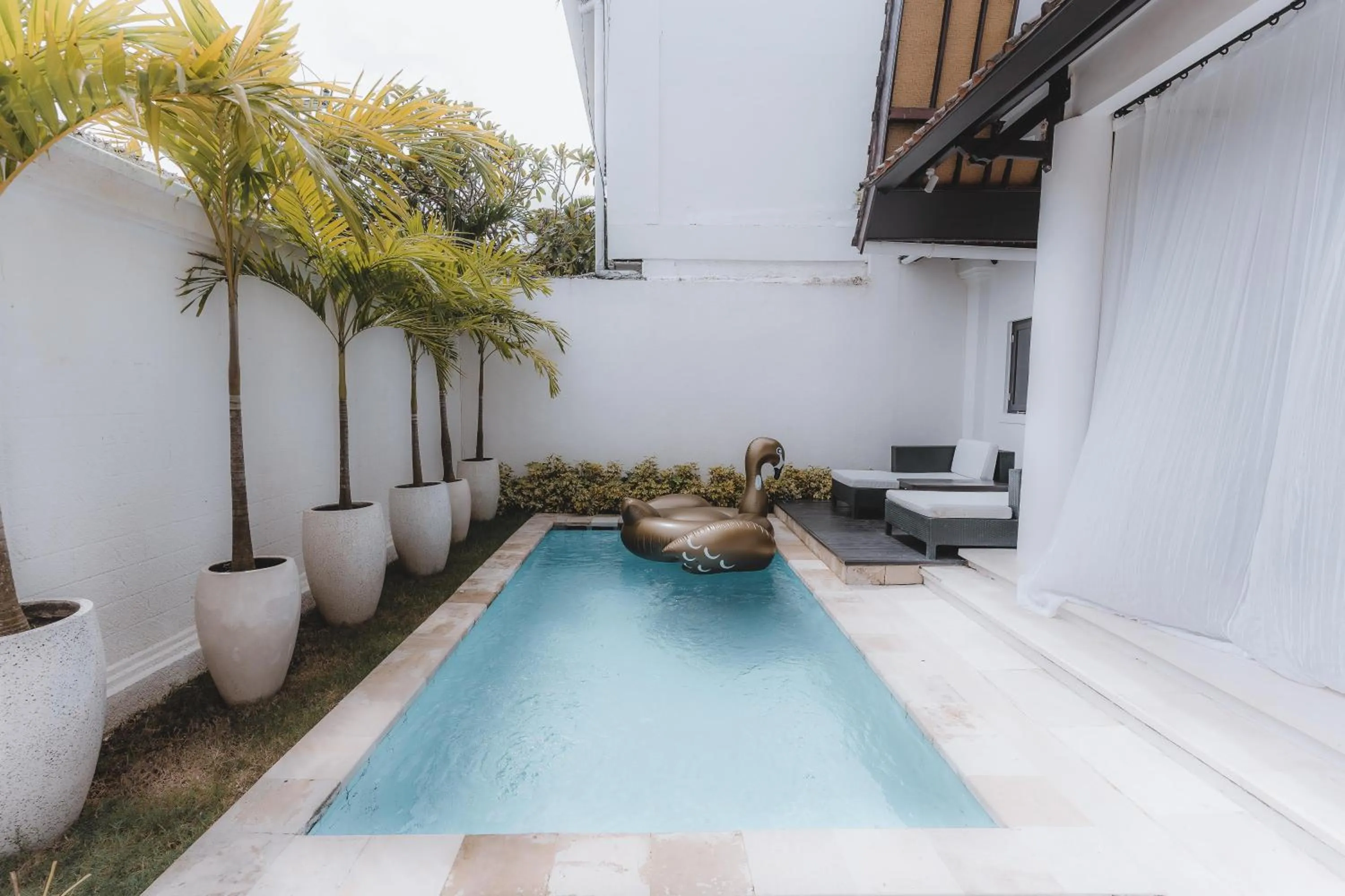 Swimming pool in Villa Manis Kecil