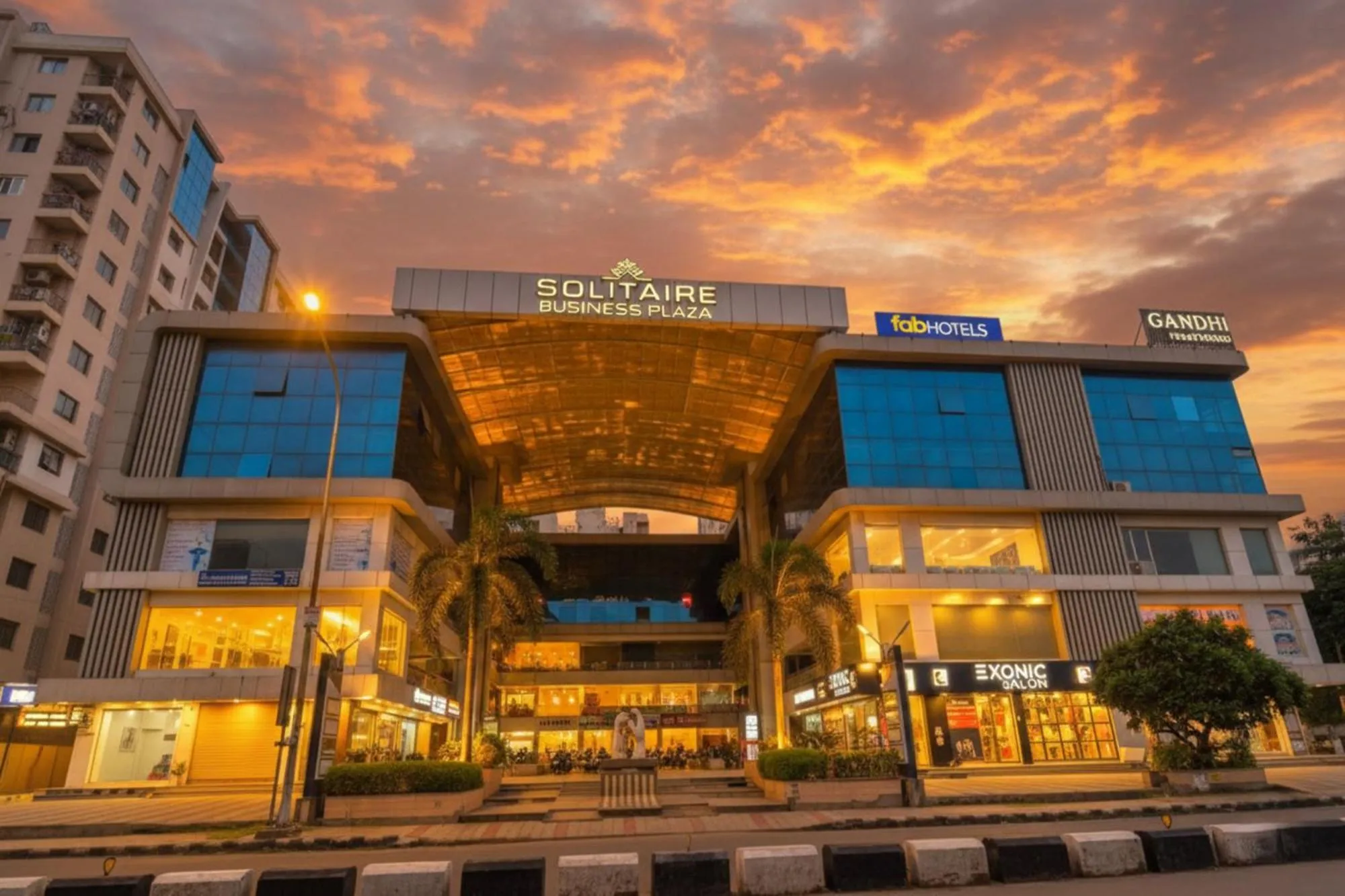 Property building in Via Solitaire