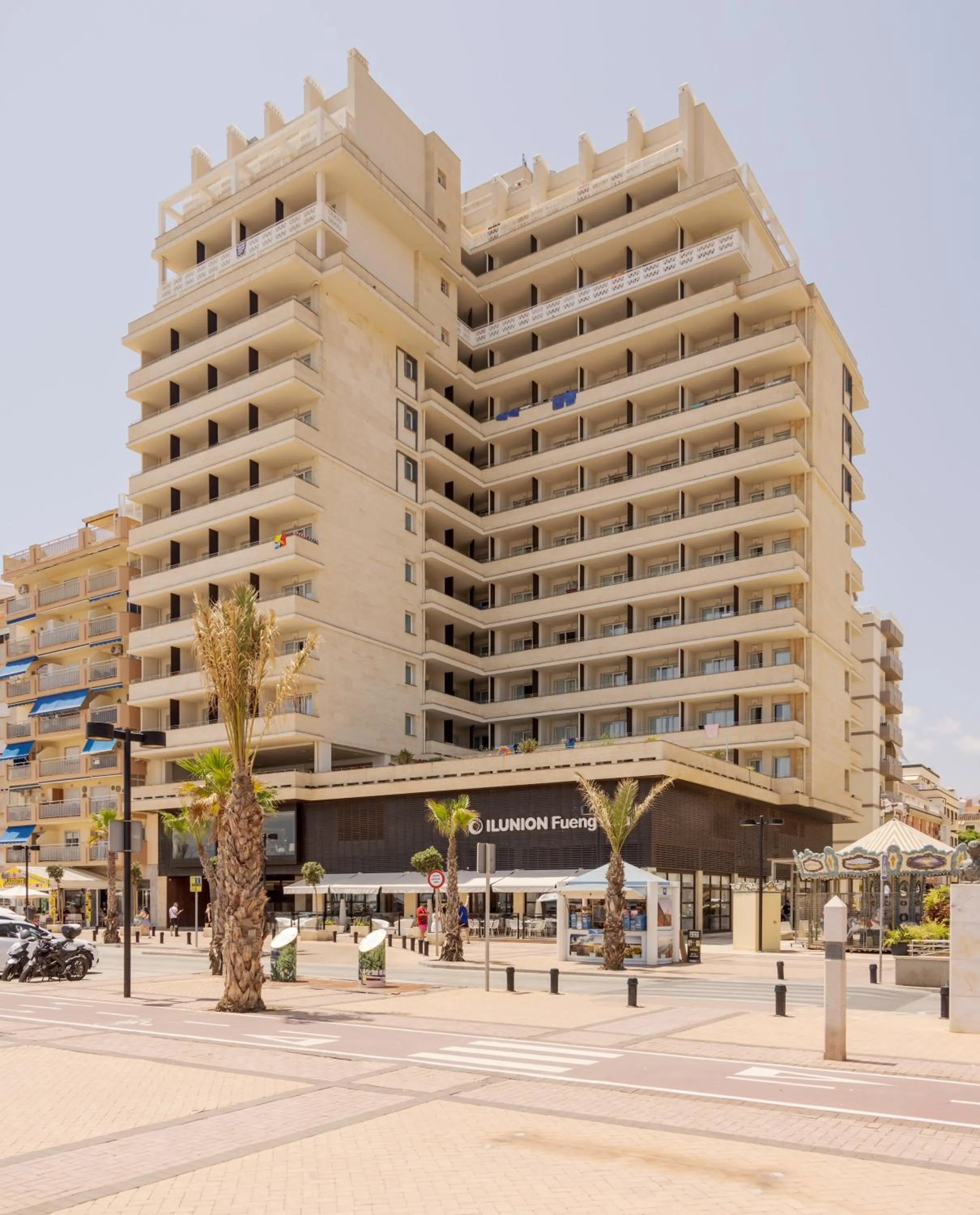 Property building in Ilunion Fuengirola