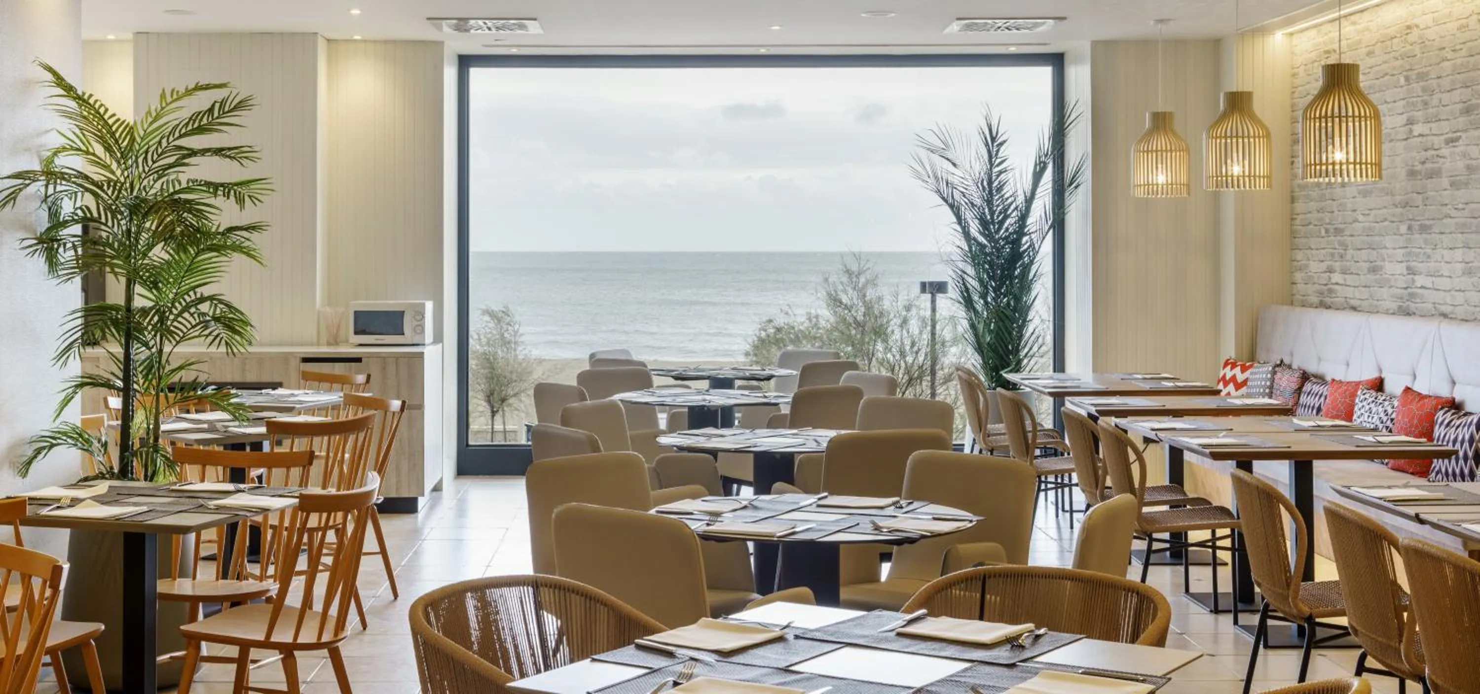 Restaurant/places to eat in Ilunion Fuengirola