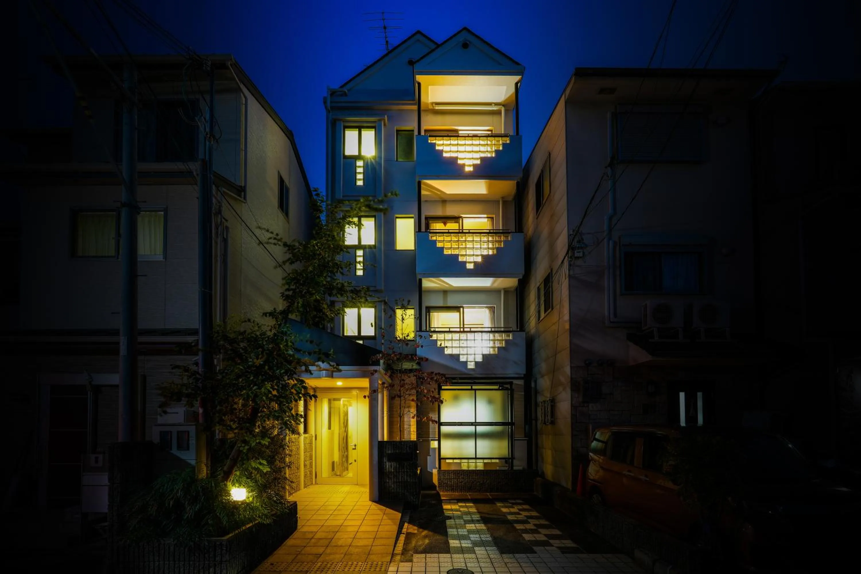 Property building in Choetsu