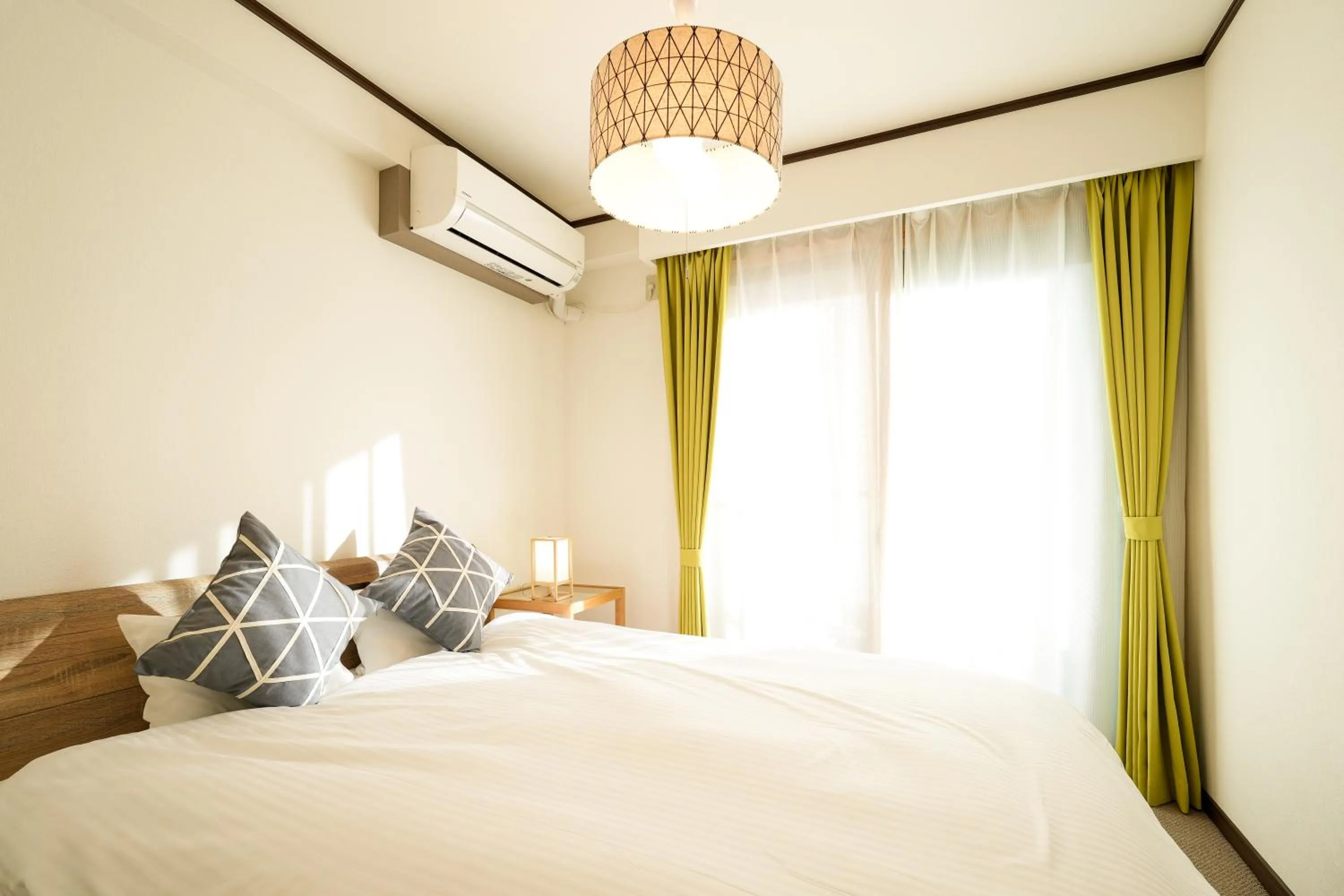 Bedroom, Bed in Choetsu