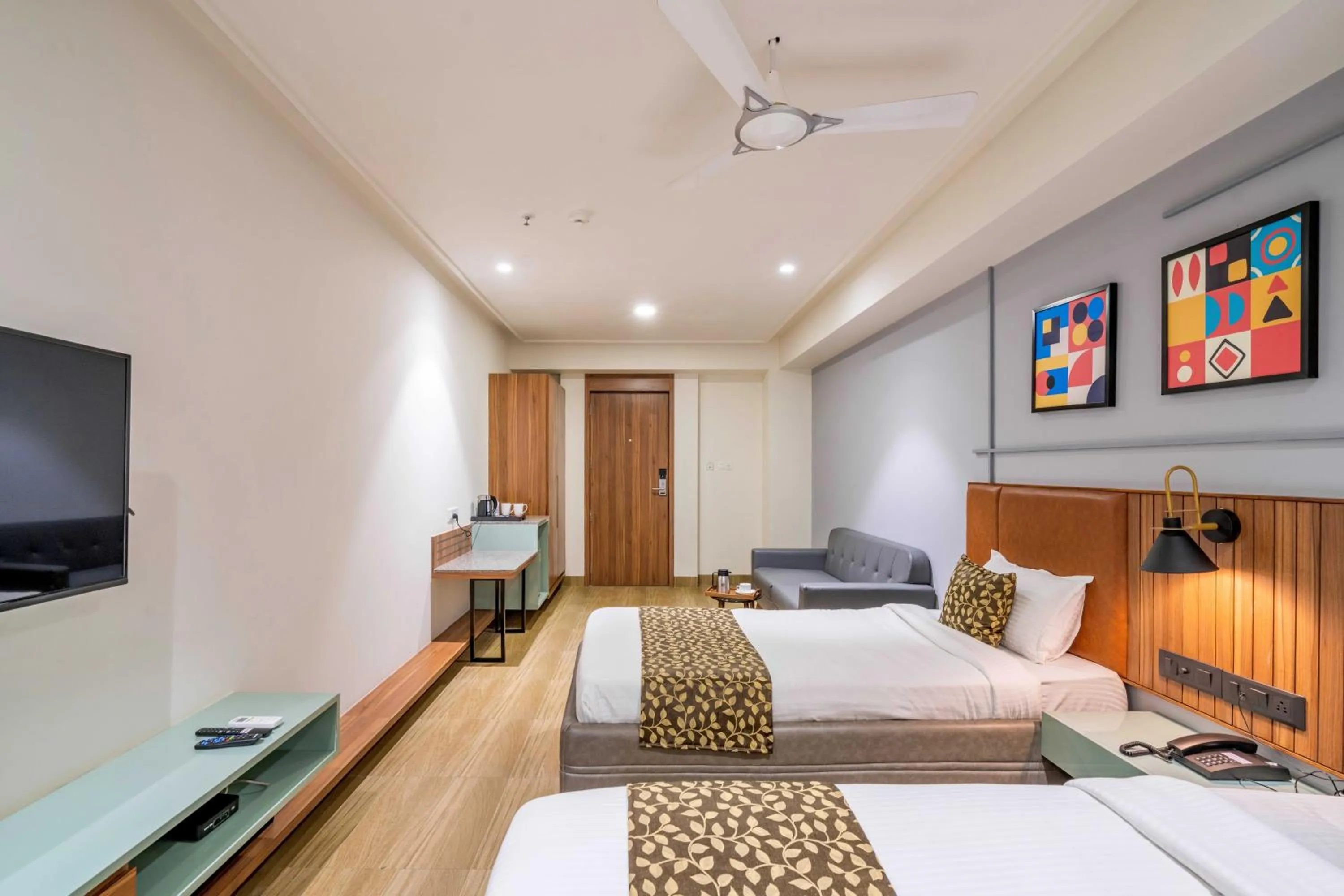 Bed in The Lemon Grass Hotel