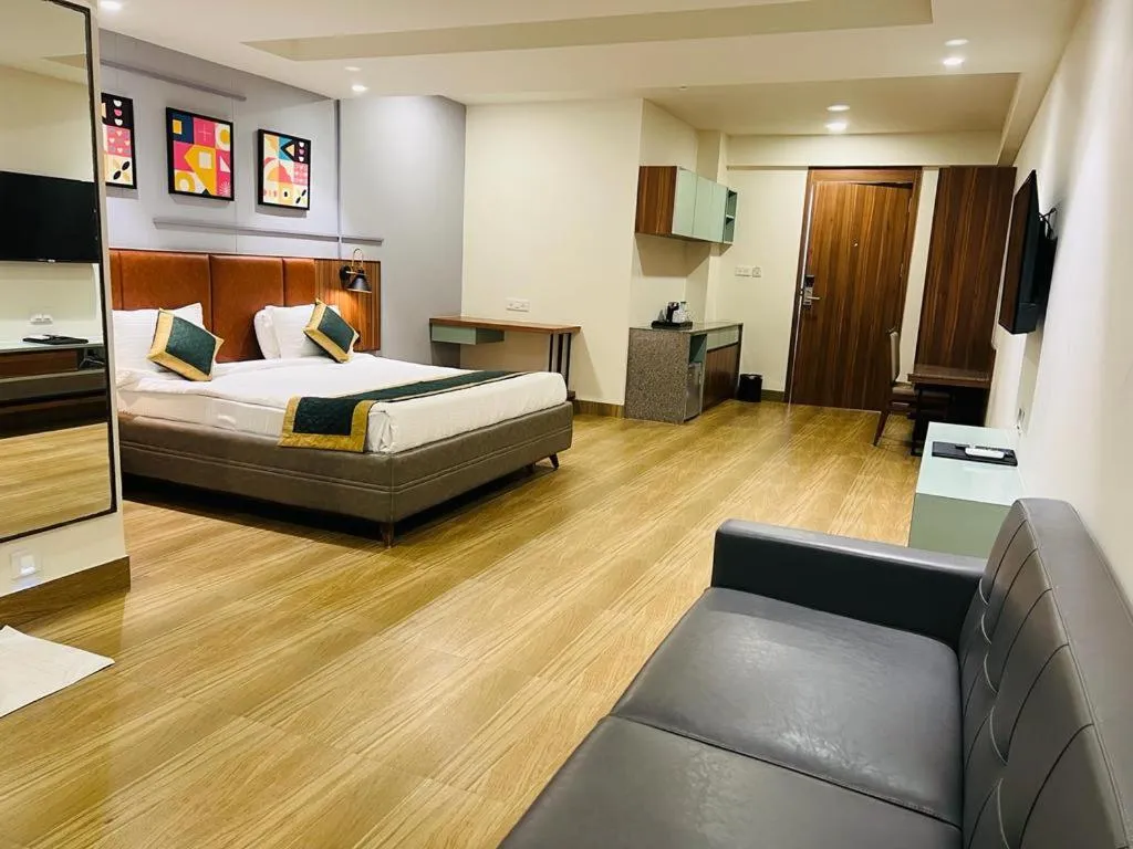 Bedroom, Bed in The Lemon Grass Hotel