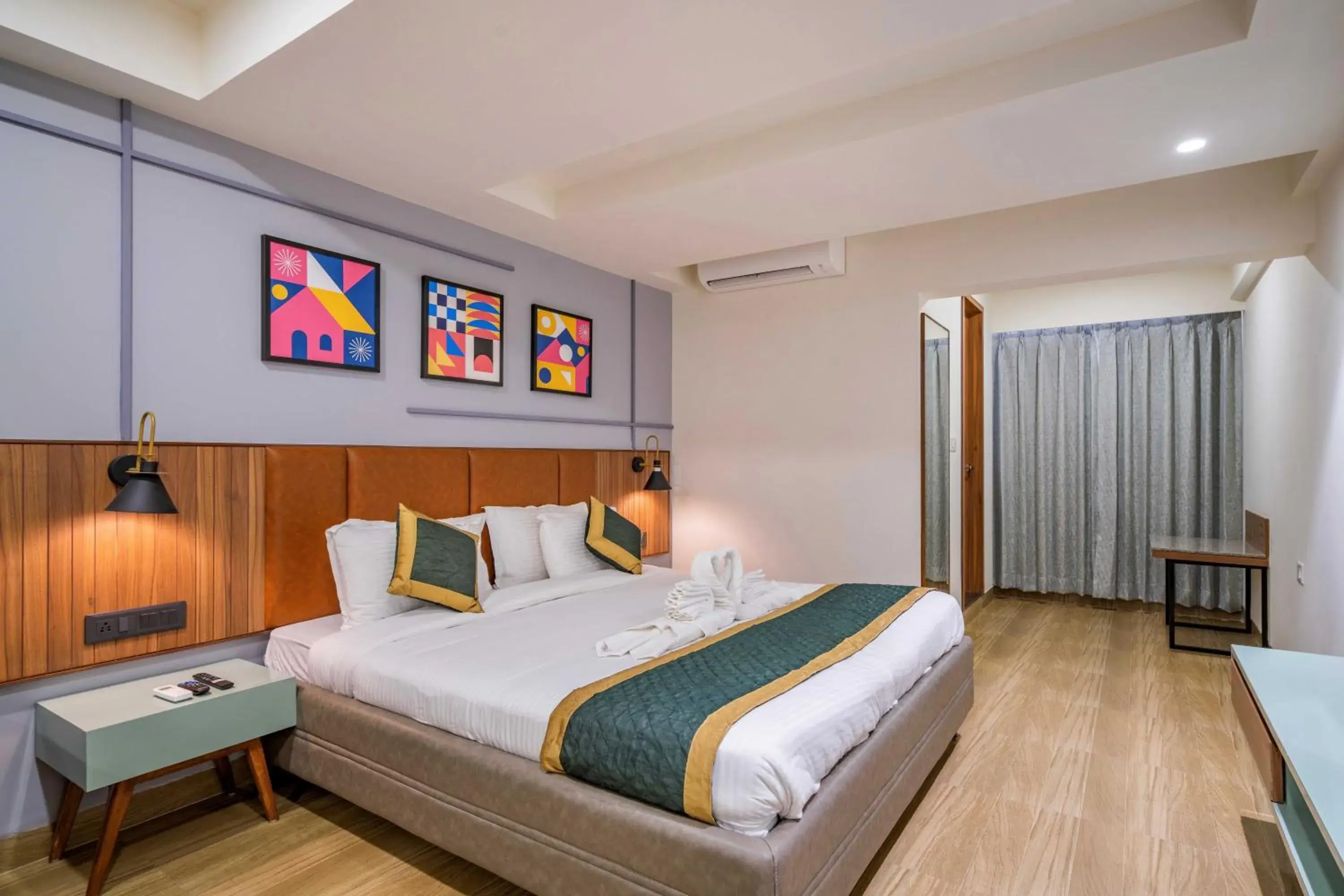 Bed in The Lemon Grass Hotel Bed in The Lemon Grass Hotel