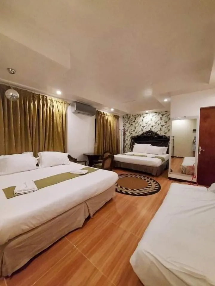 Shower, Bed in Casa de Robles Tanay Rizal