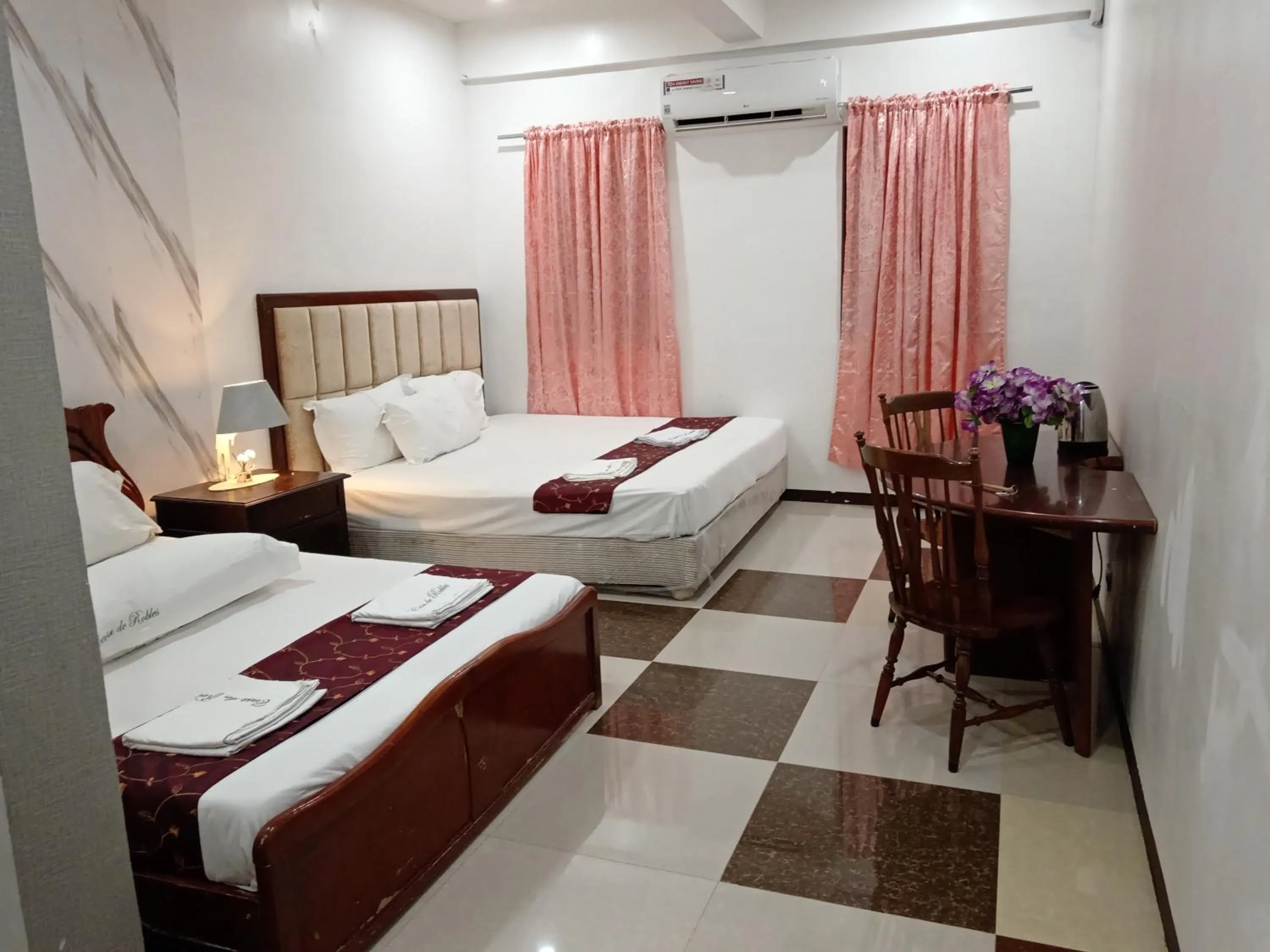 Bed in Casa de Robles Tanay Rizal