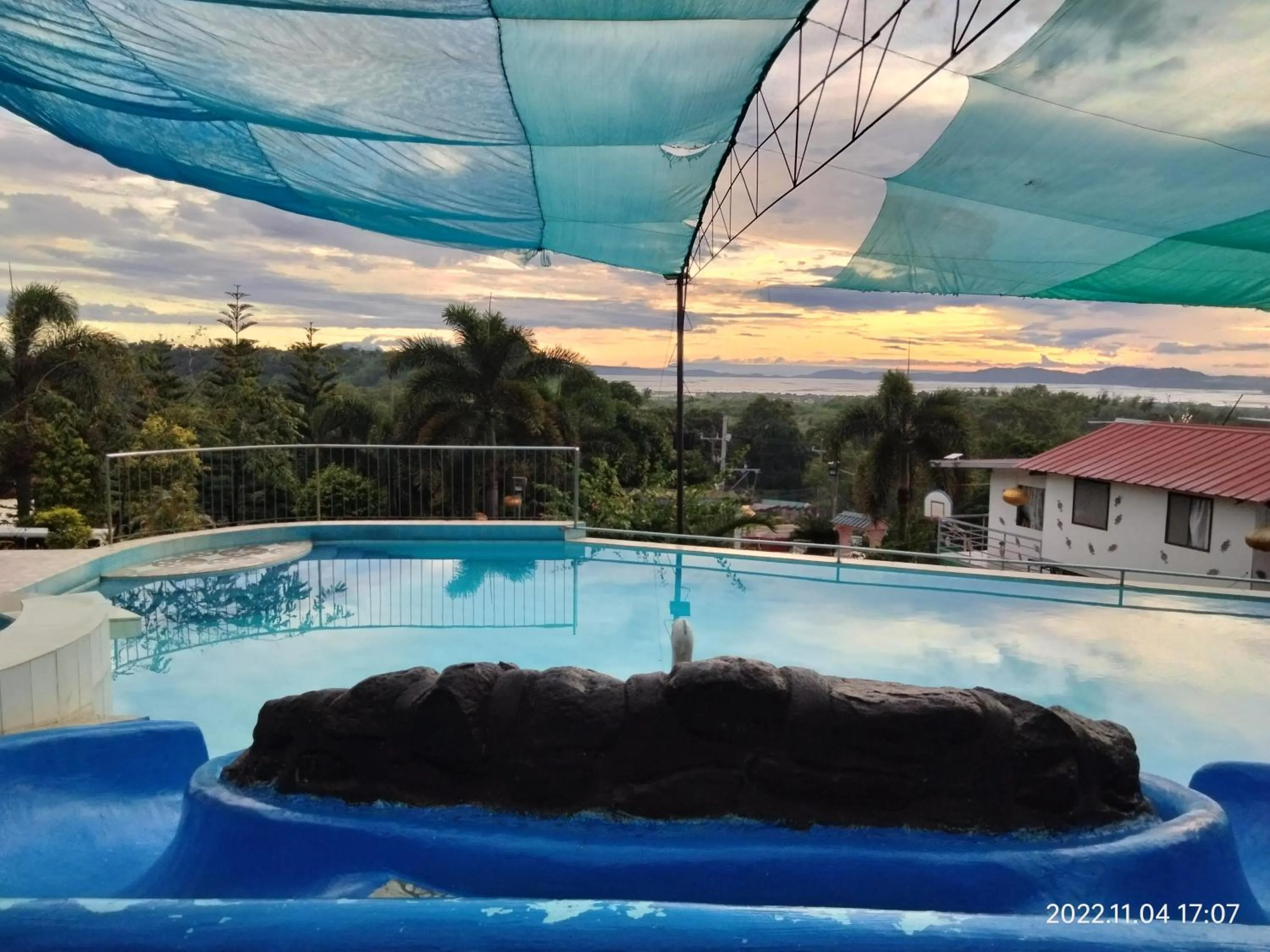 Casa de Robles Tanay Rizal