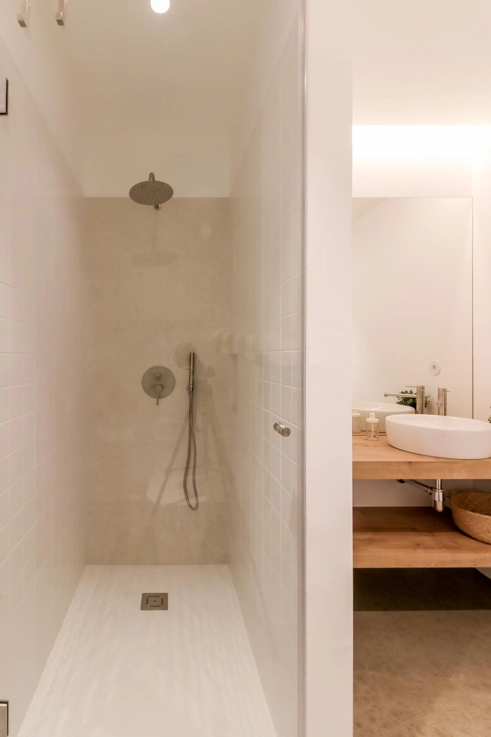 Bathroom in Atelier 321- Porto- Praia- Rio- Terraço