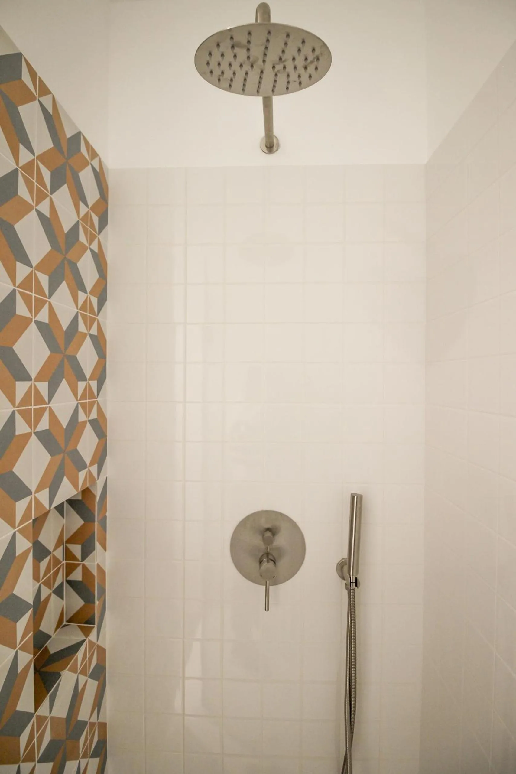 Bathroom in Atelier 321- Porto- Praia- Rio- Terraço