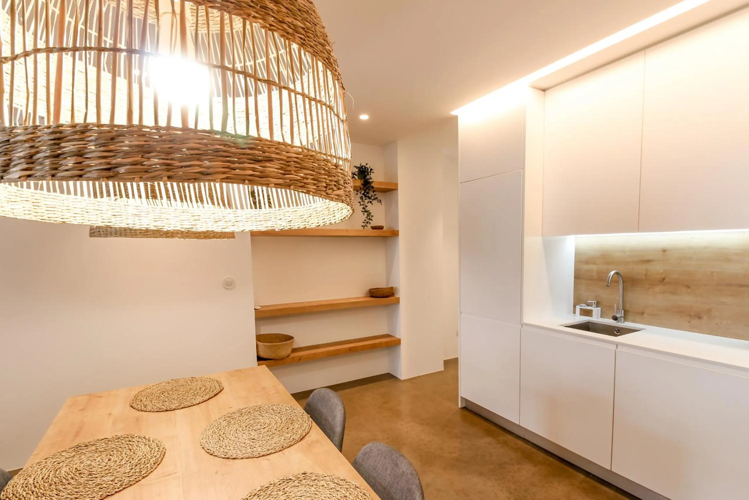 Kitchen or kitchenette in Atelier 321- Porto- Praia- Rio- Terraço