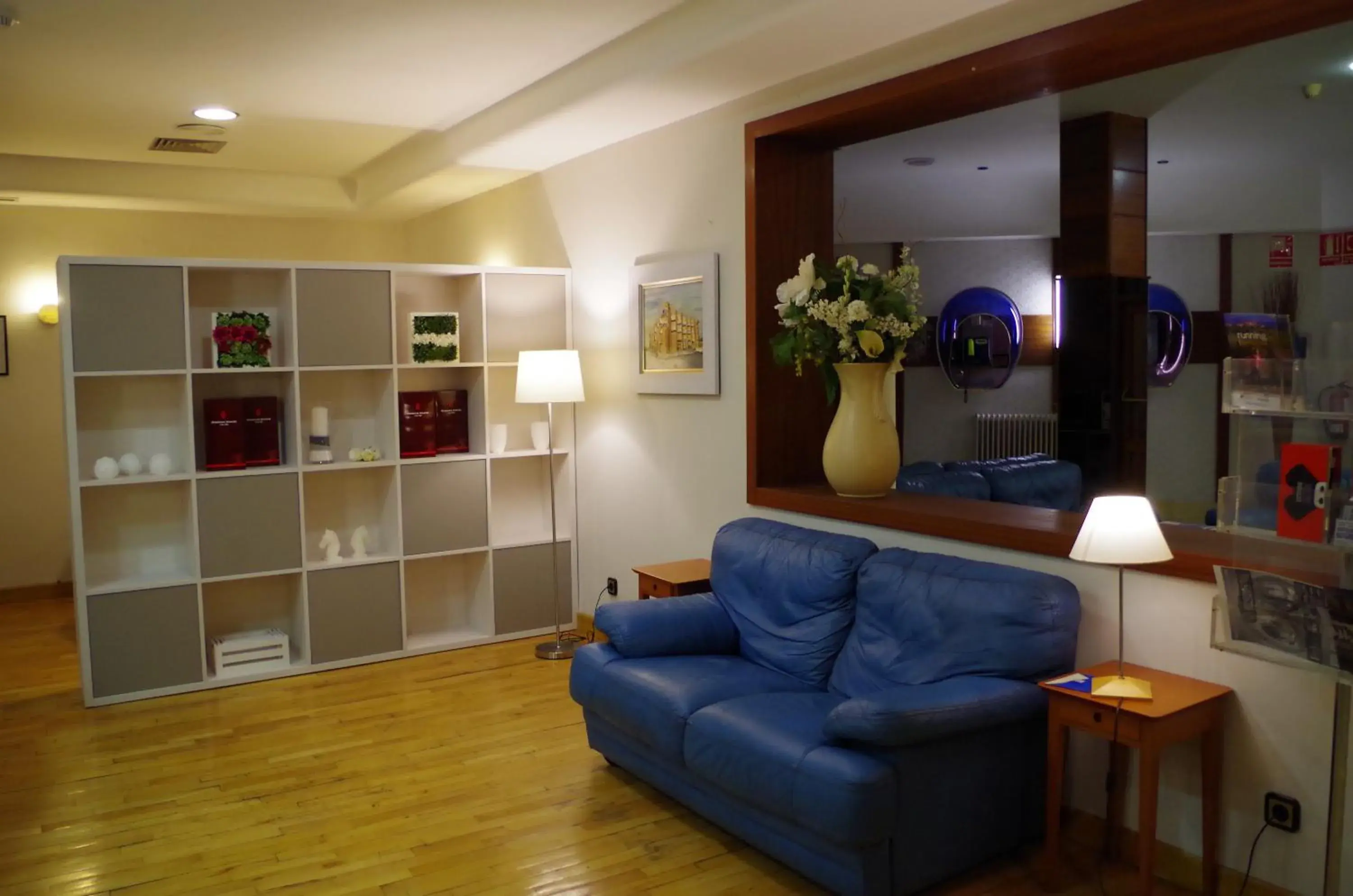 Lobby or reception in Hotel Alaiz Lobby or reception in Hotel Alaiz