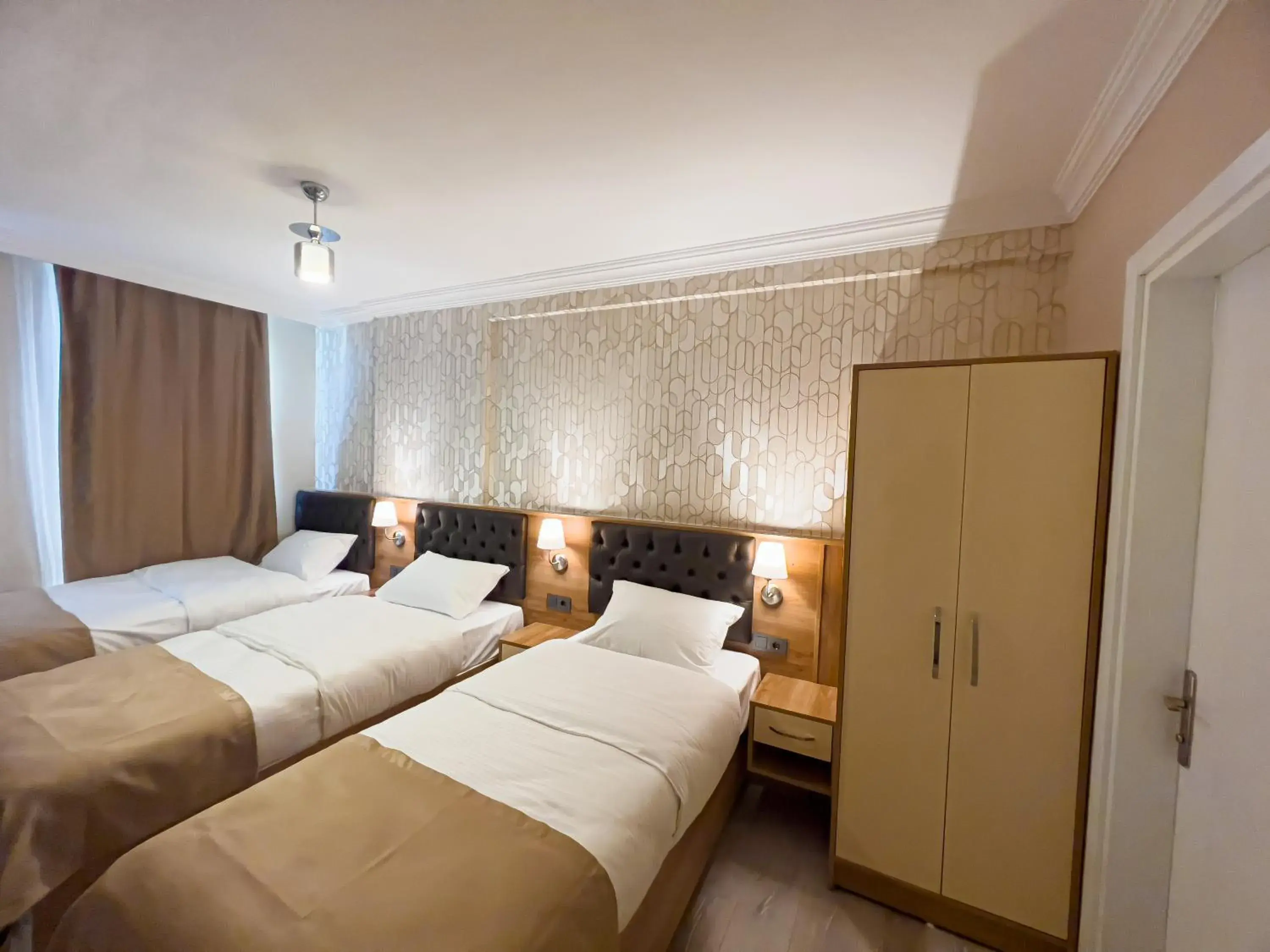 Bed in Helen Inn Bed in Helen Inn