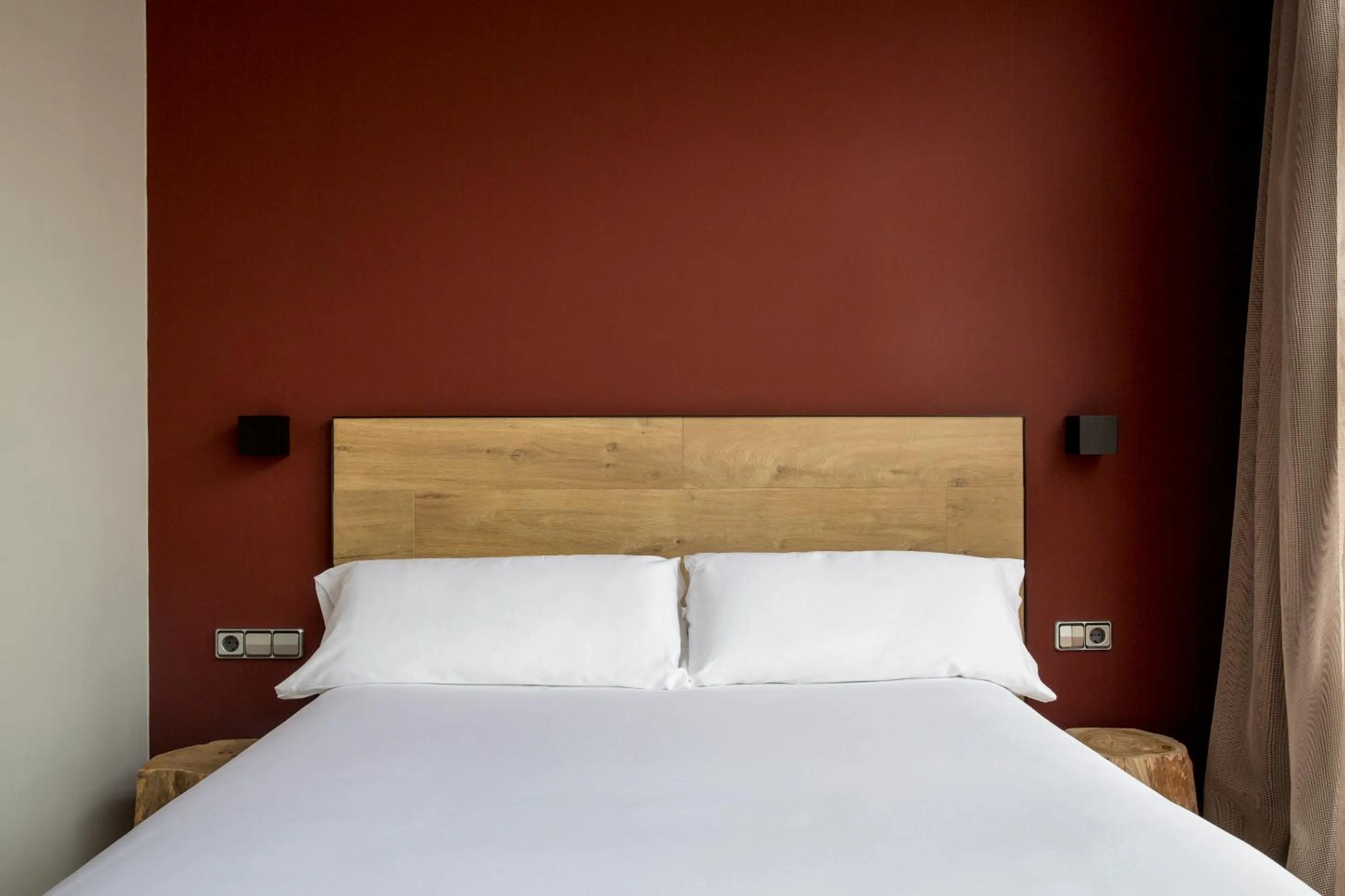 Bed in Aparthotel Allada 3*