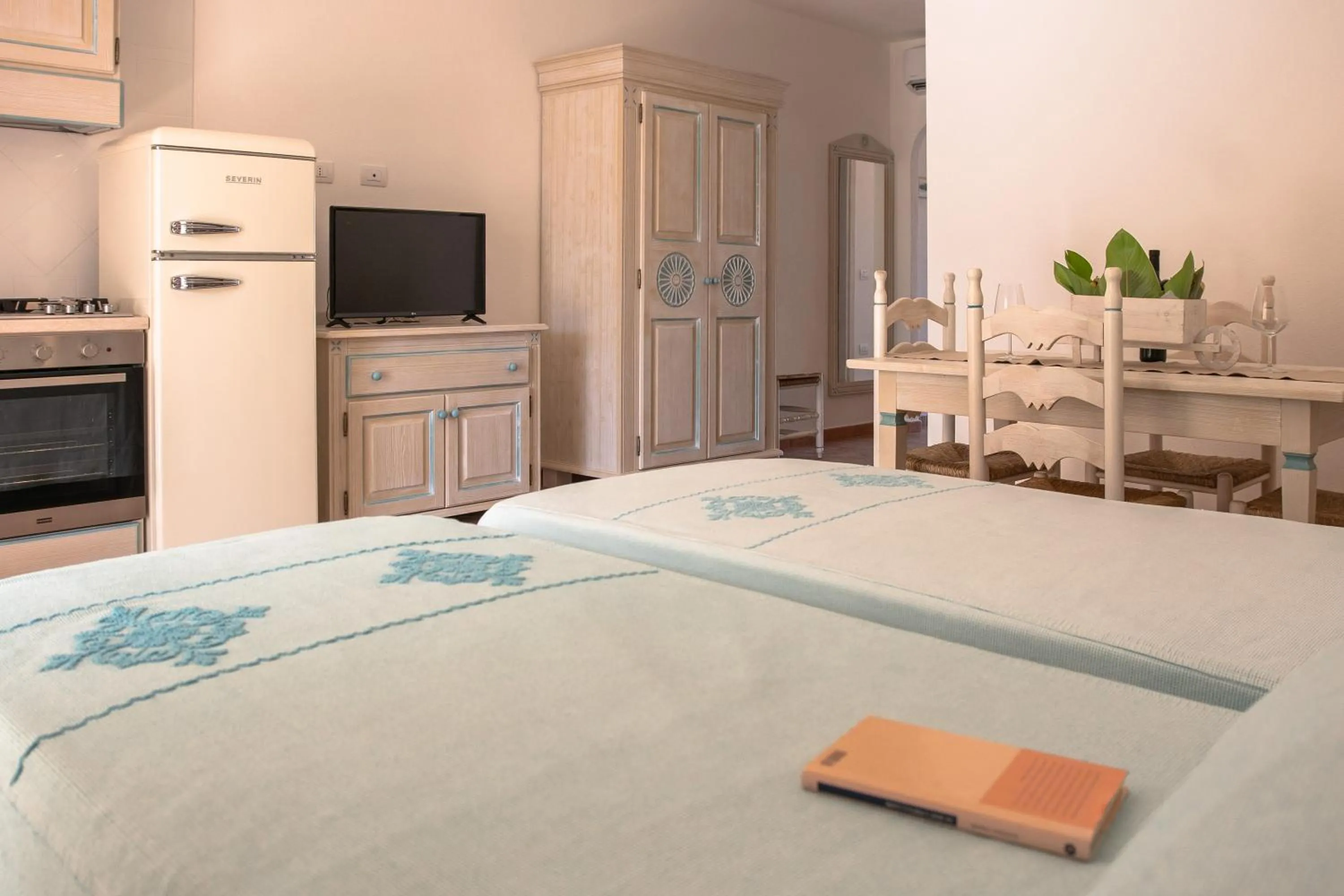 Bed in Le Residenze Del Golfo Di Orosei Bilo 5 - Happy Rentals