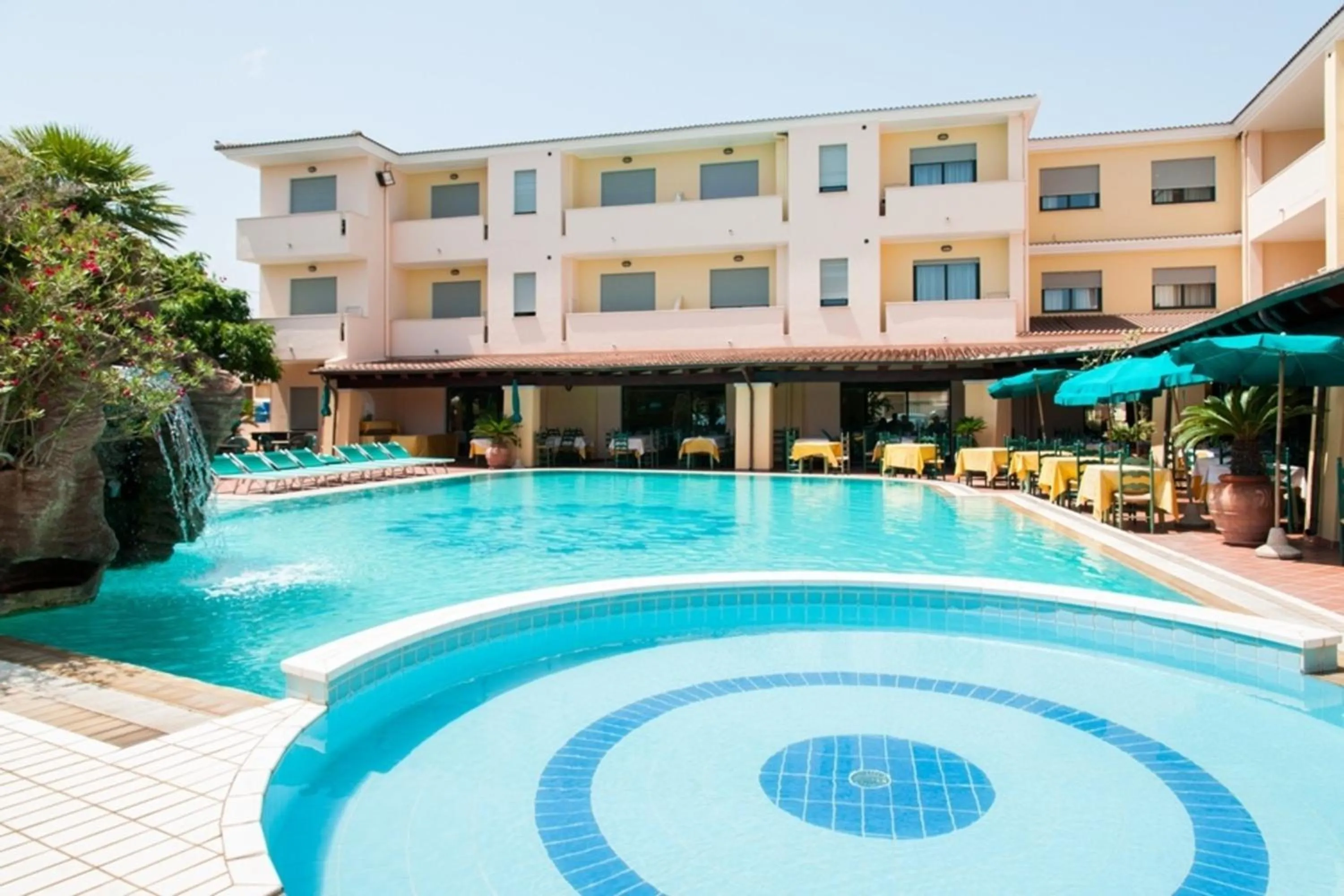 Property building in Le Residenze Del Golfo Di Orosei Bilo 5 - Happy Rentals
