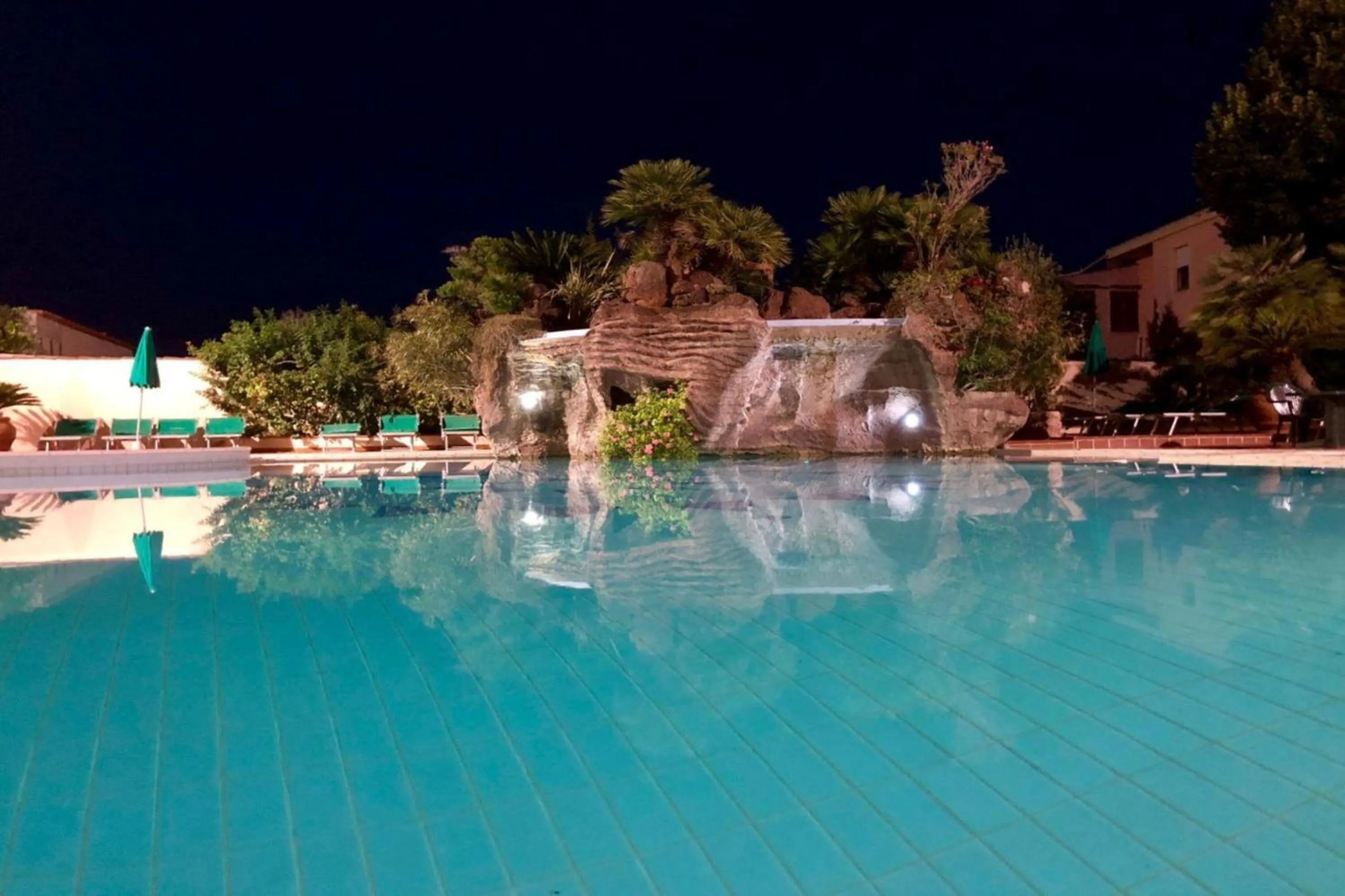 Swimming pool in Le Residenze Del Golfo Di Orosei Bilo 5 - Happy Rentals