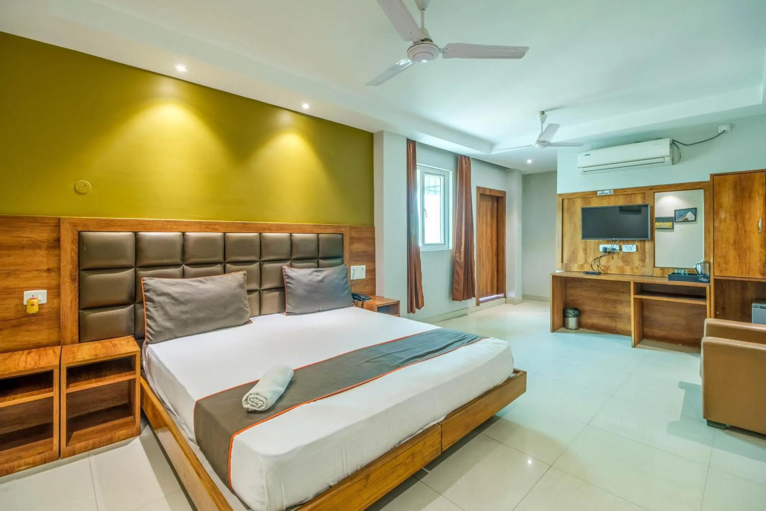 Family Suite - single occupancy in Hotel Parnil Residency Family Suite - single occupancy in Hotel Parnil Residency