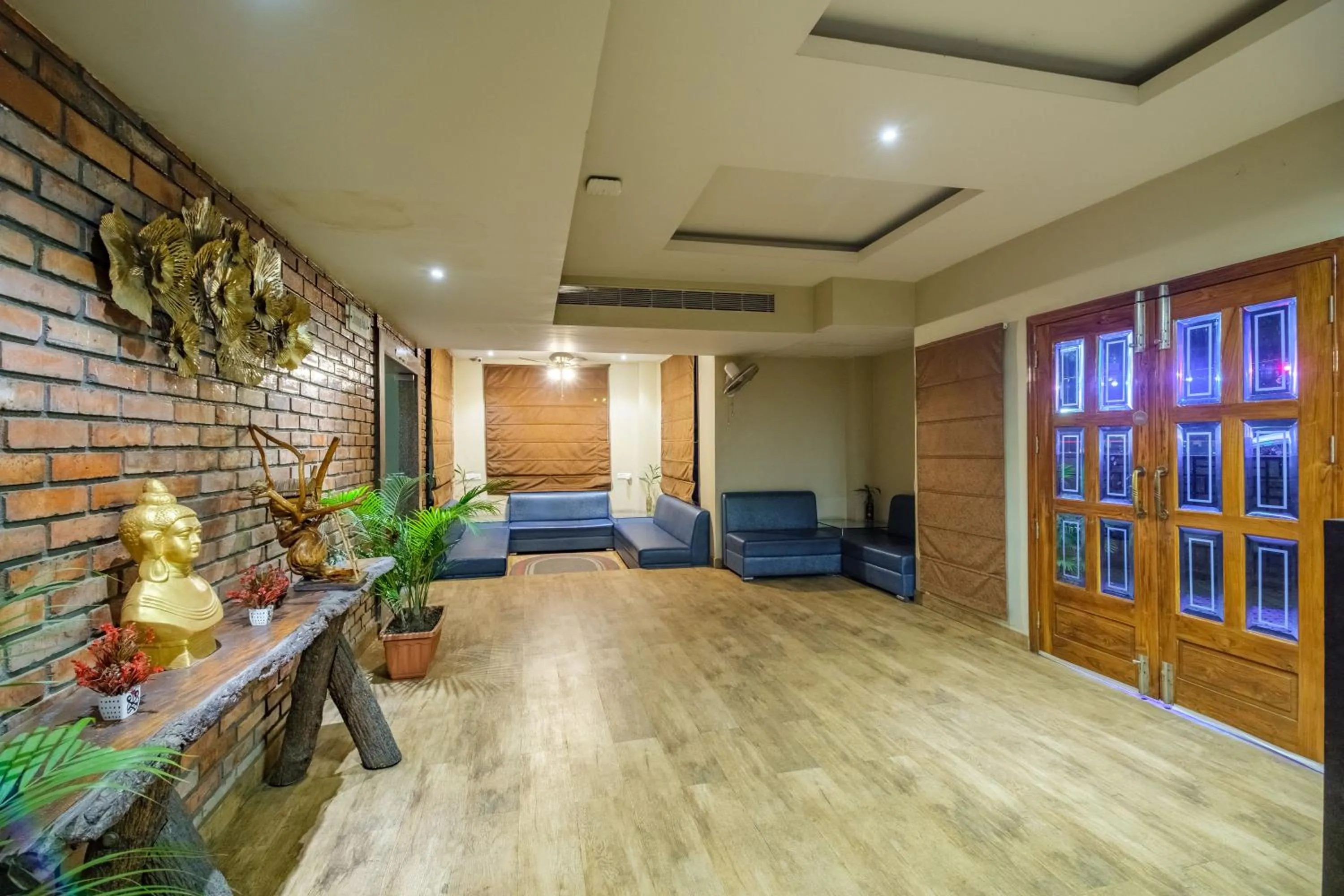 Hotel Parnil Residency