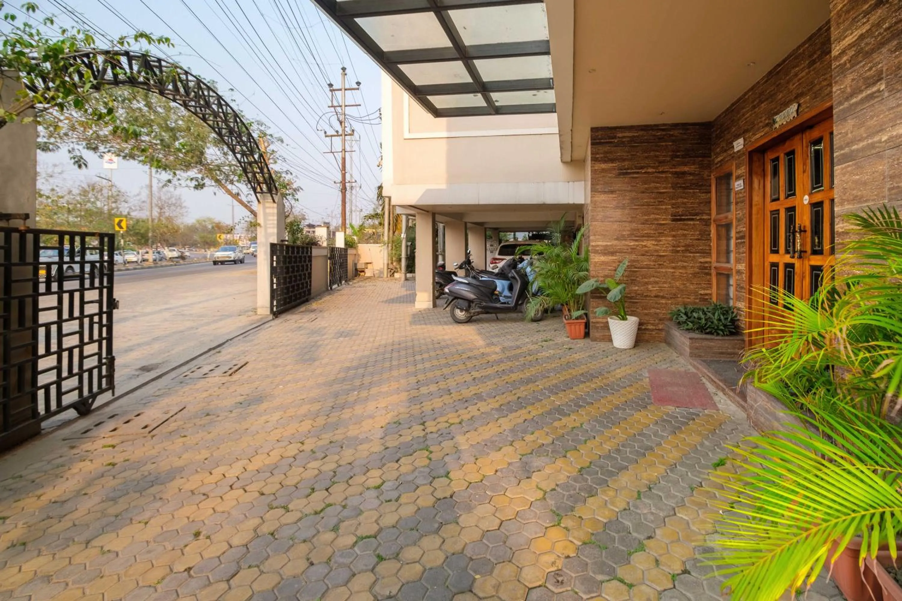 Hotel Parnil Residency