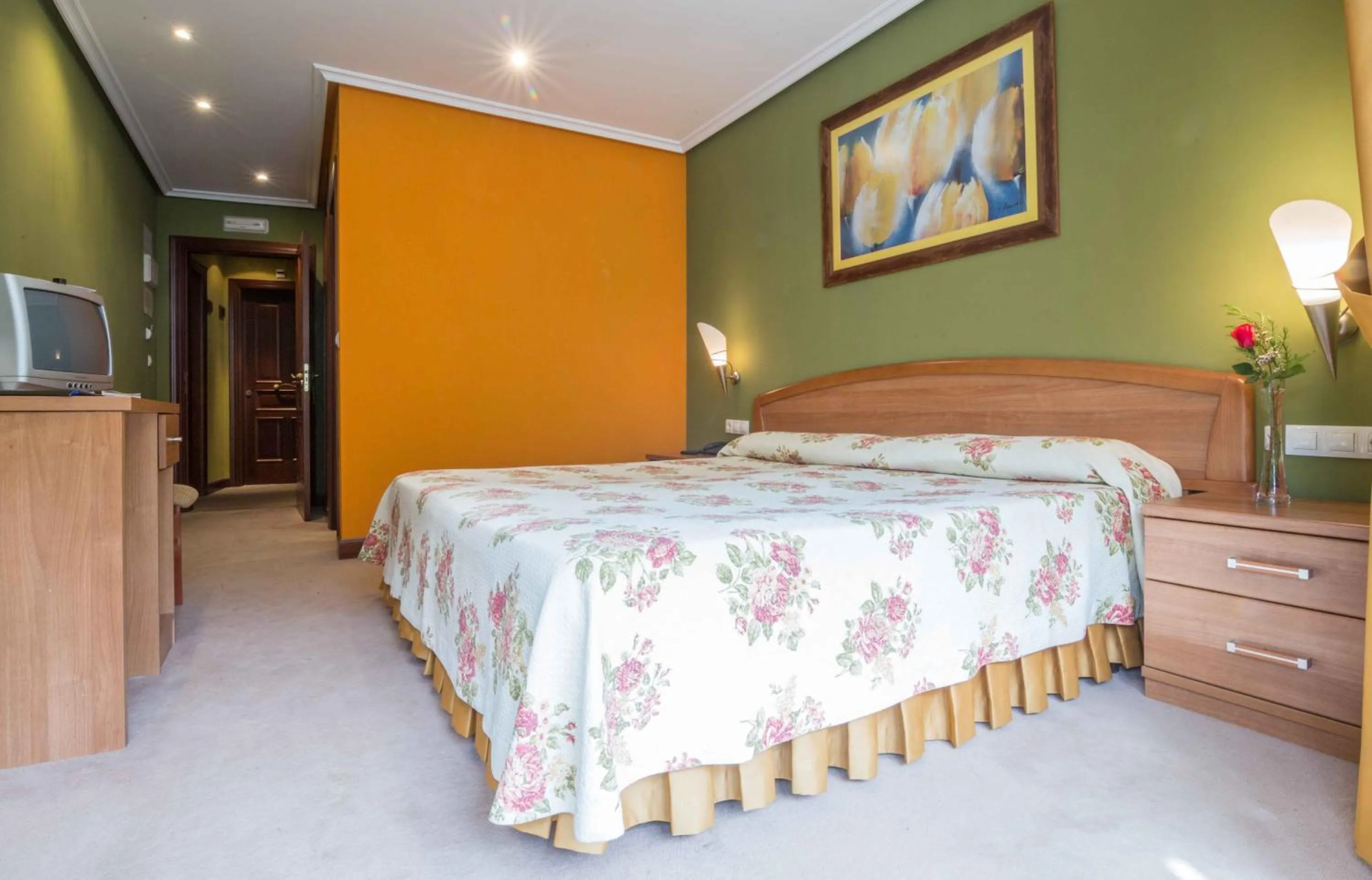 Photo of the whole room, Bed in Gran Hotel Rural Cela