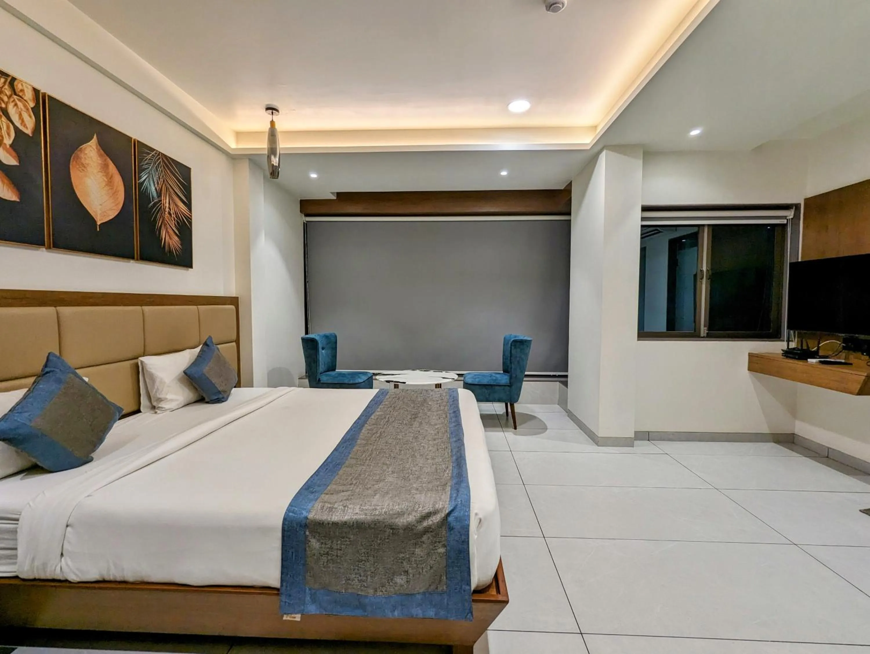 Bed in Hotel Red Chillee Restro