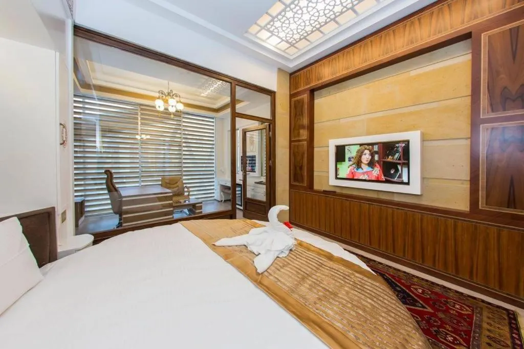 Bed in GHERDAN GOLD OTEL