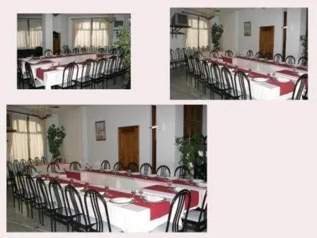 Restaurant/places to eat in Hotel Xallas